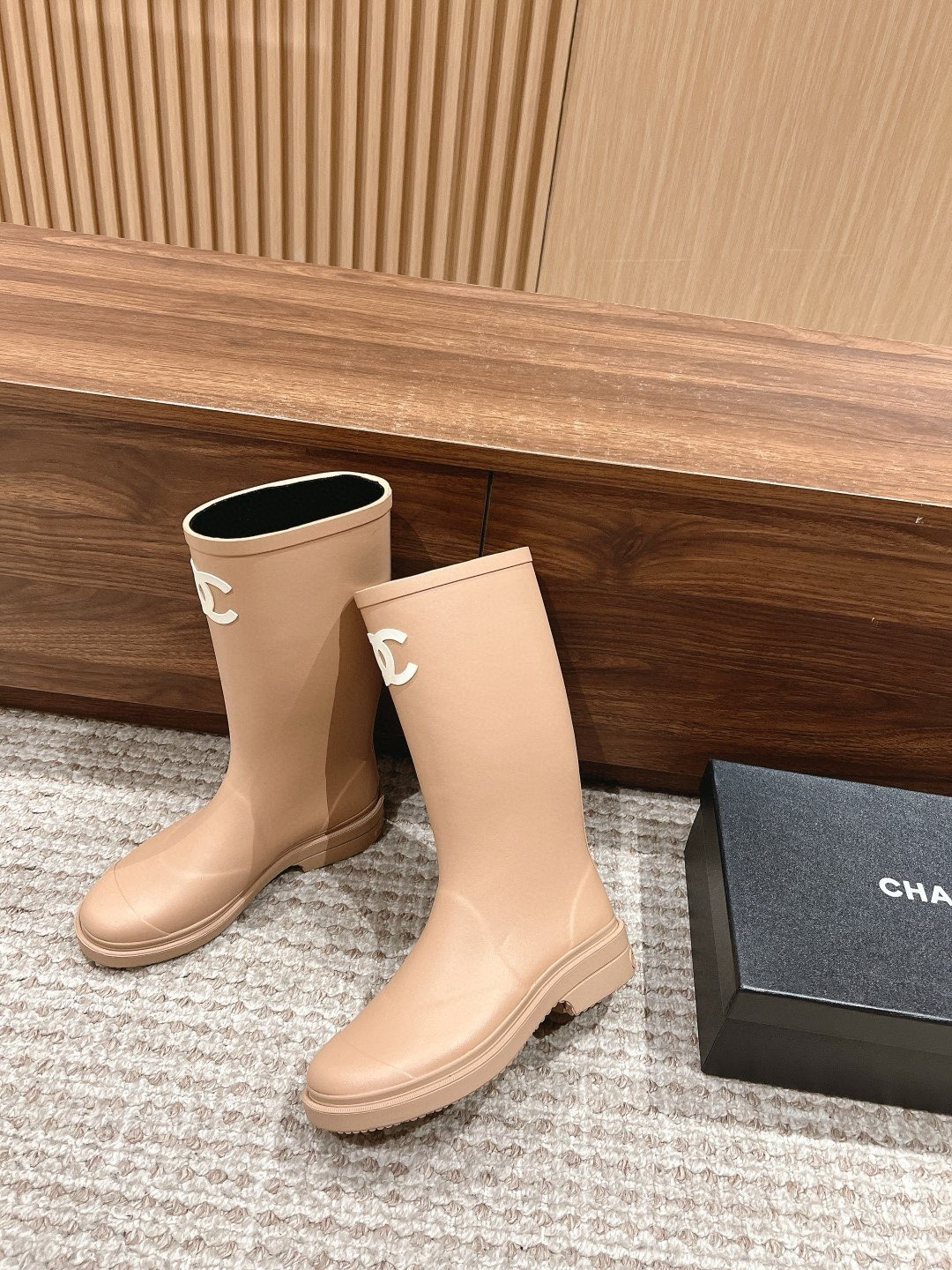 ua Ch**el boots (7-10 days production time)