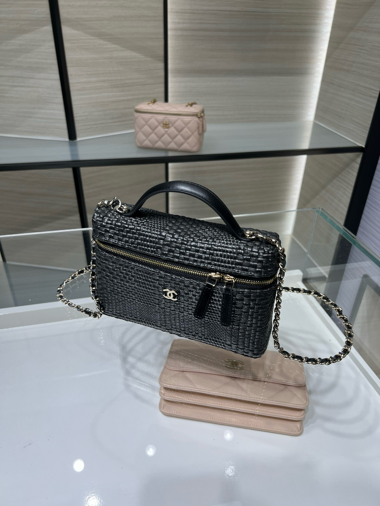 Chanel Classic Vanity with Chain AP4385 17x19.5x5cm
