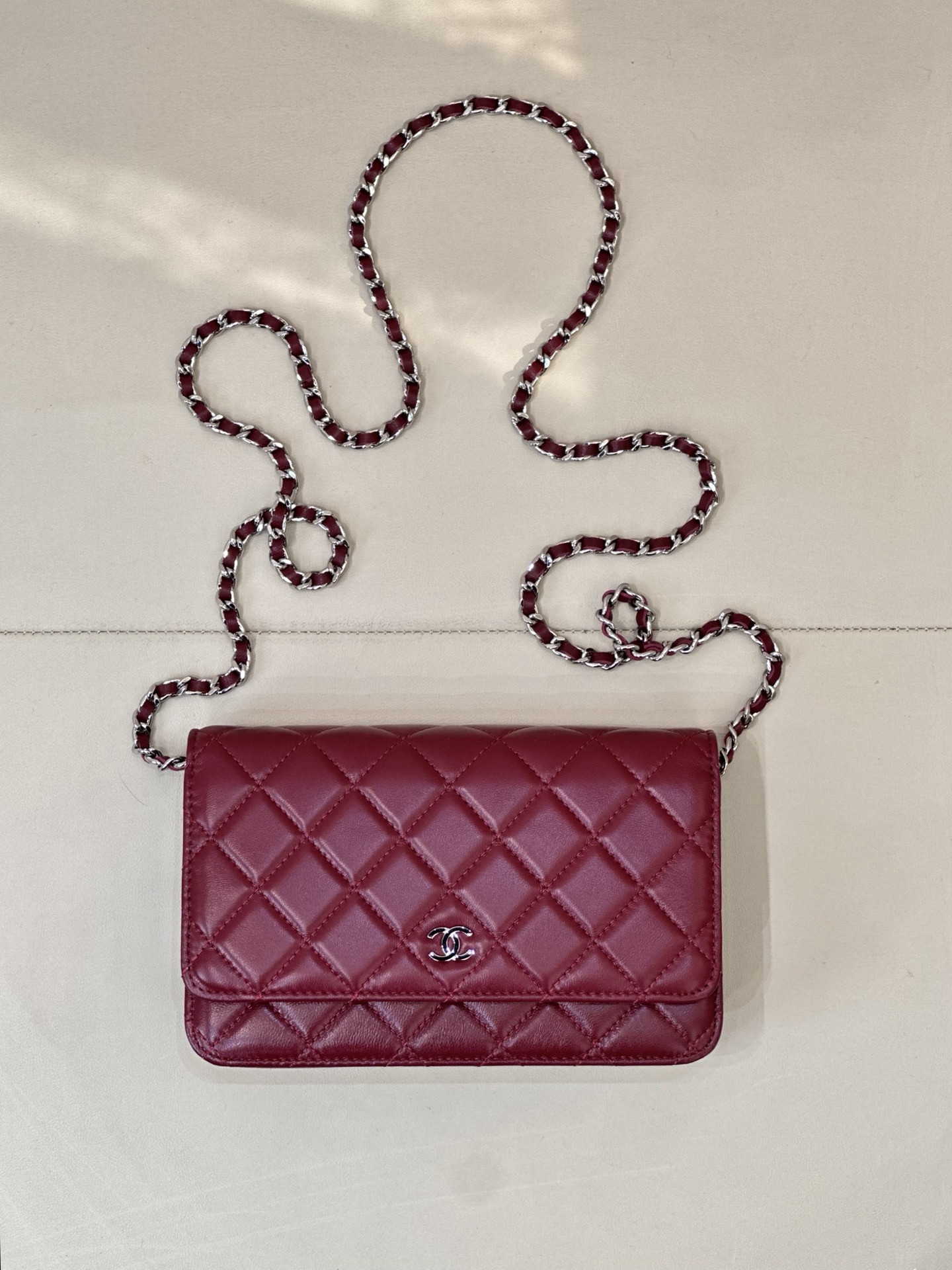 Ch**el WOC CLASSIC WALLET ON CHAIN 13x19cm
