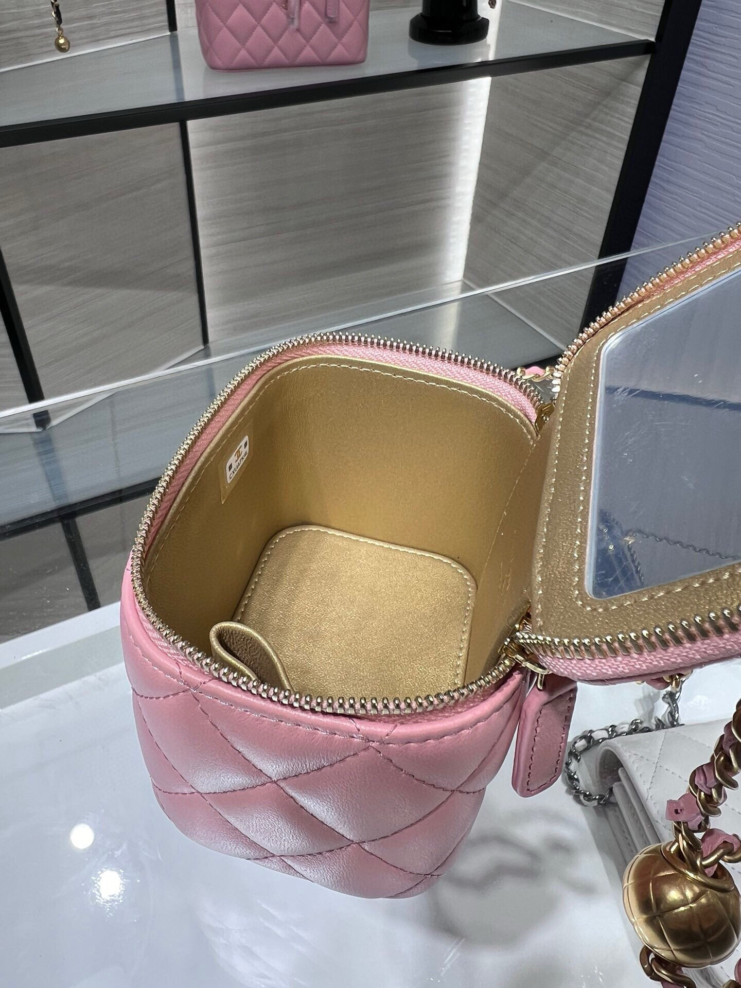 Chanel Small Vanity with Chain 8.5x11x7cm