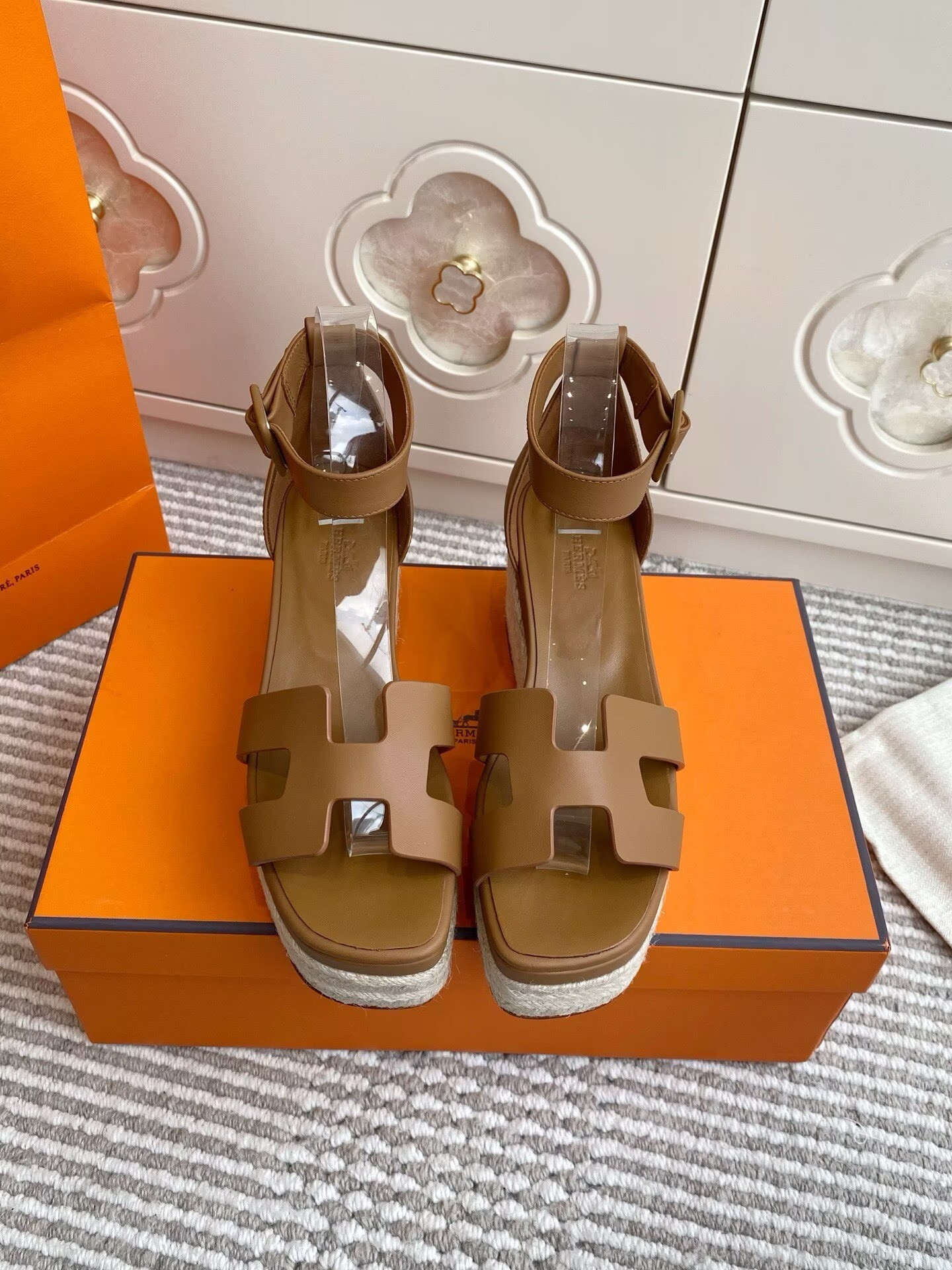 ua H**me5 elda spanish woven shoes
