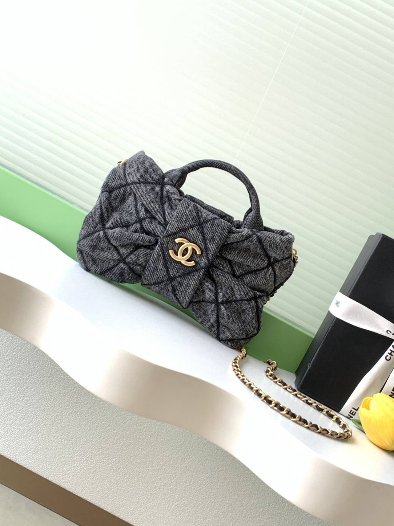 Chanel Mini Bow Bag 18x26x5cm