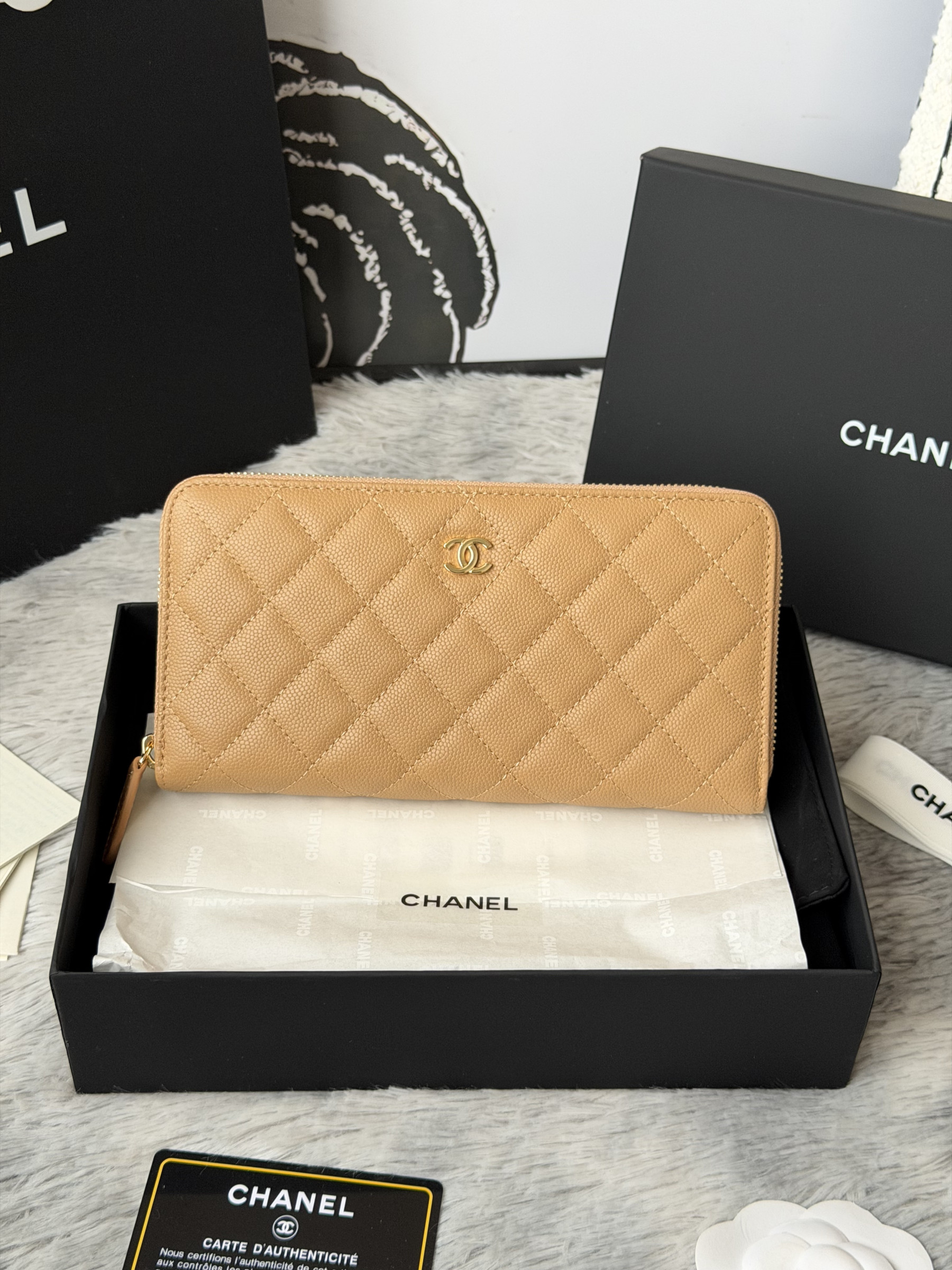 Chanel Zip Around Wallet 80758 10x19x3cm
