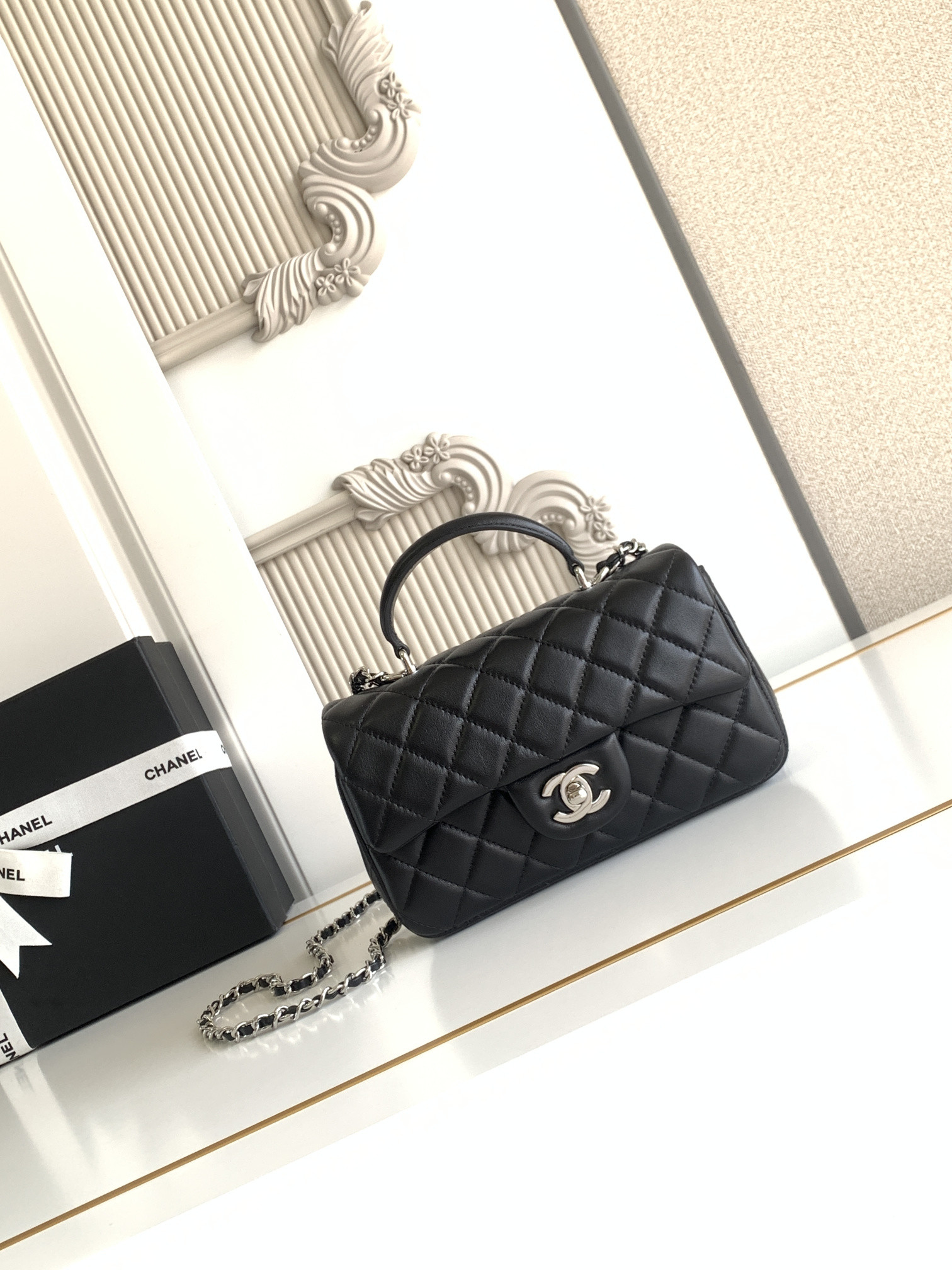 CHANEL Mini CF handle 20x12x6cm