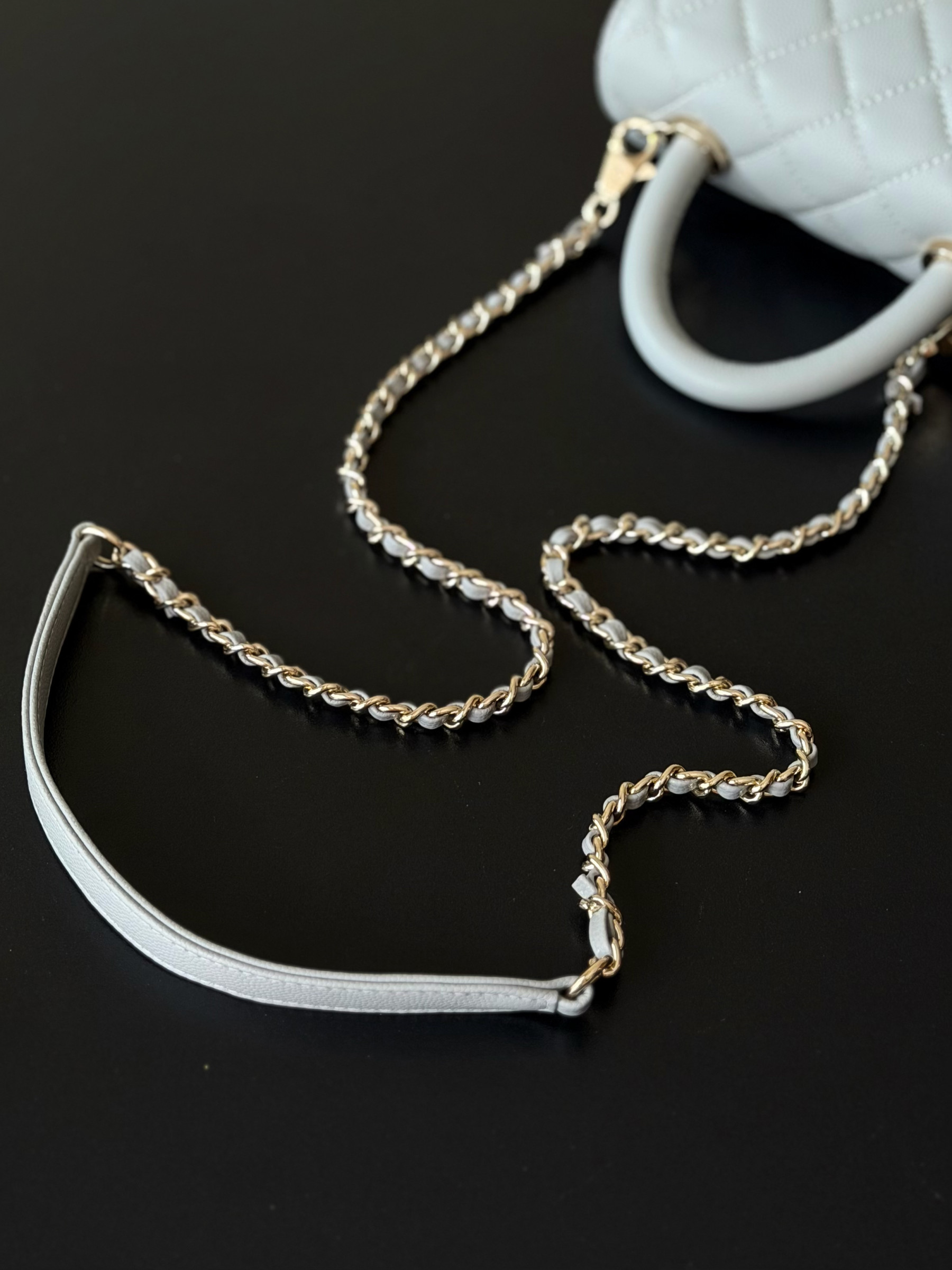 CHANEL mini coco handle 13x19x9cm
