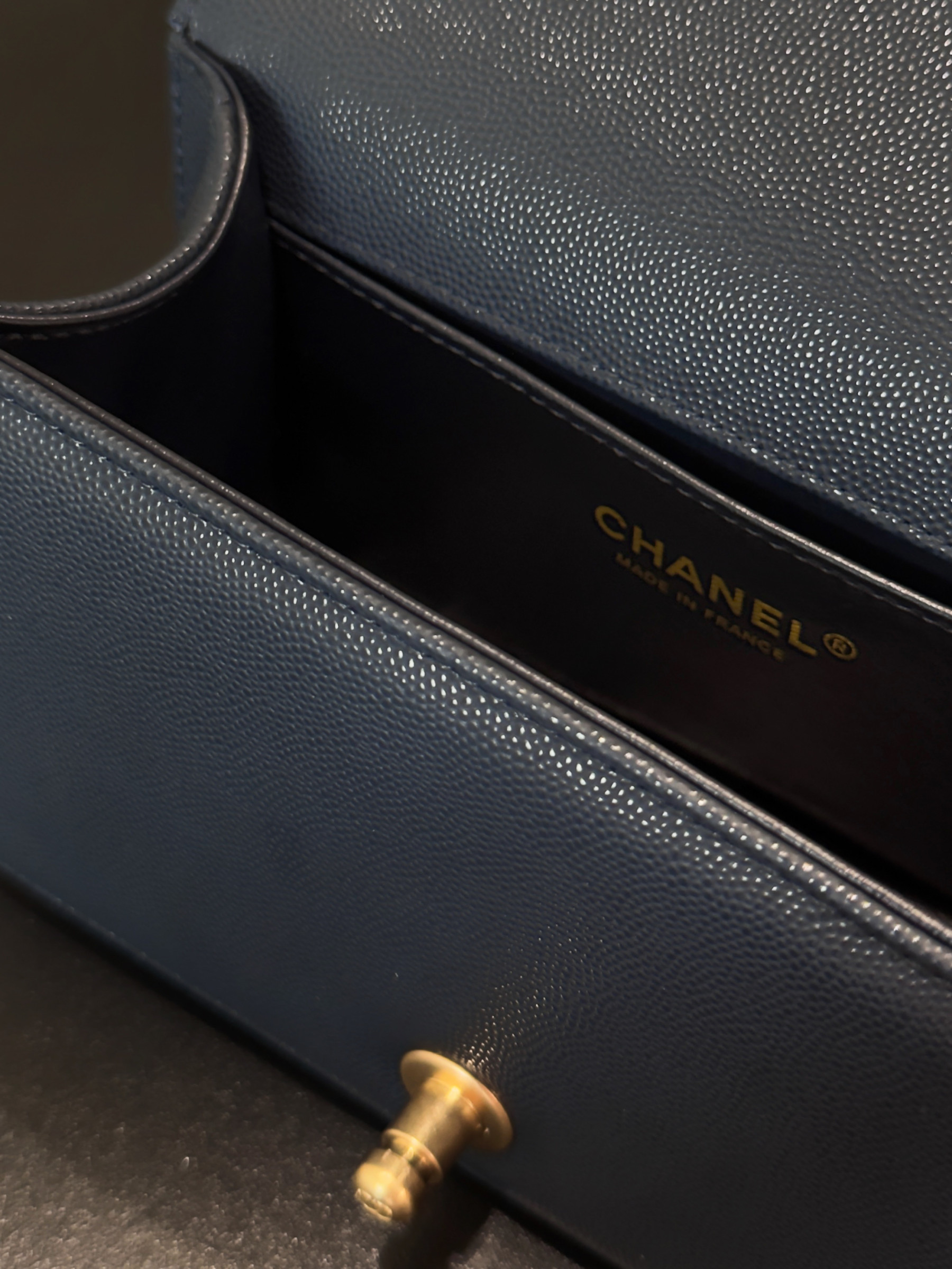 Chanel Boy Handbag 12x20x7cm