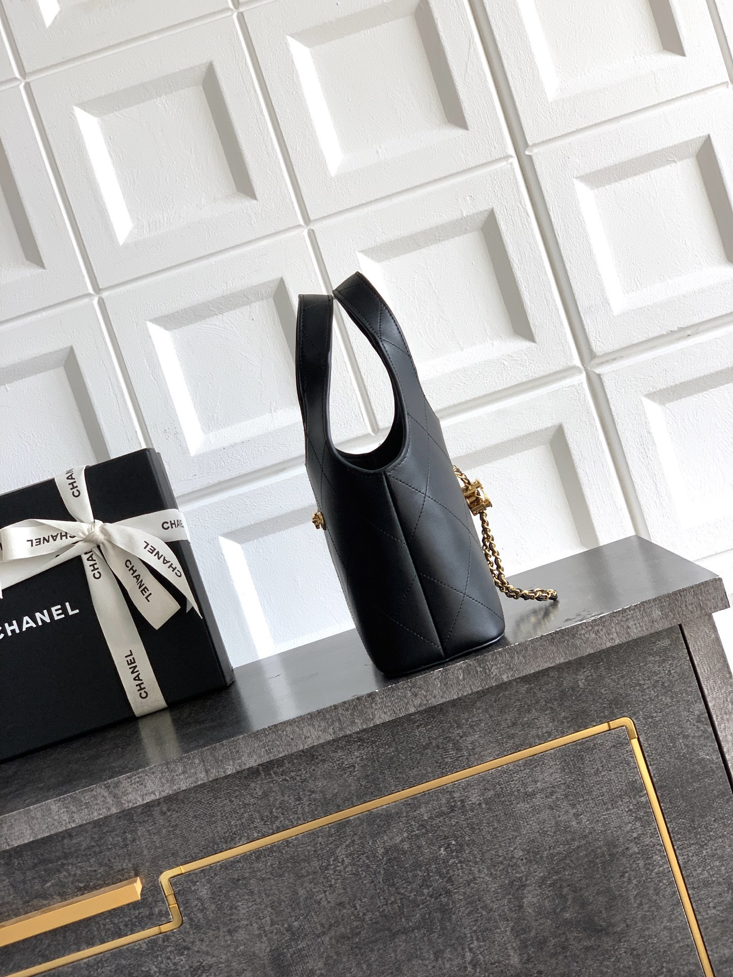 Chanel Small Shopping Bag 27.5x21x10cm