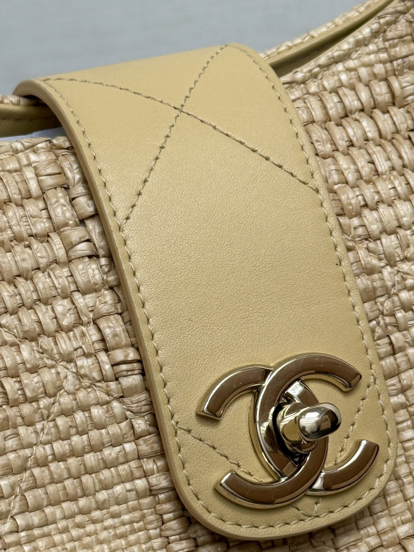 Chanel Shopping Bag 26x40x12cm