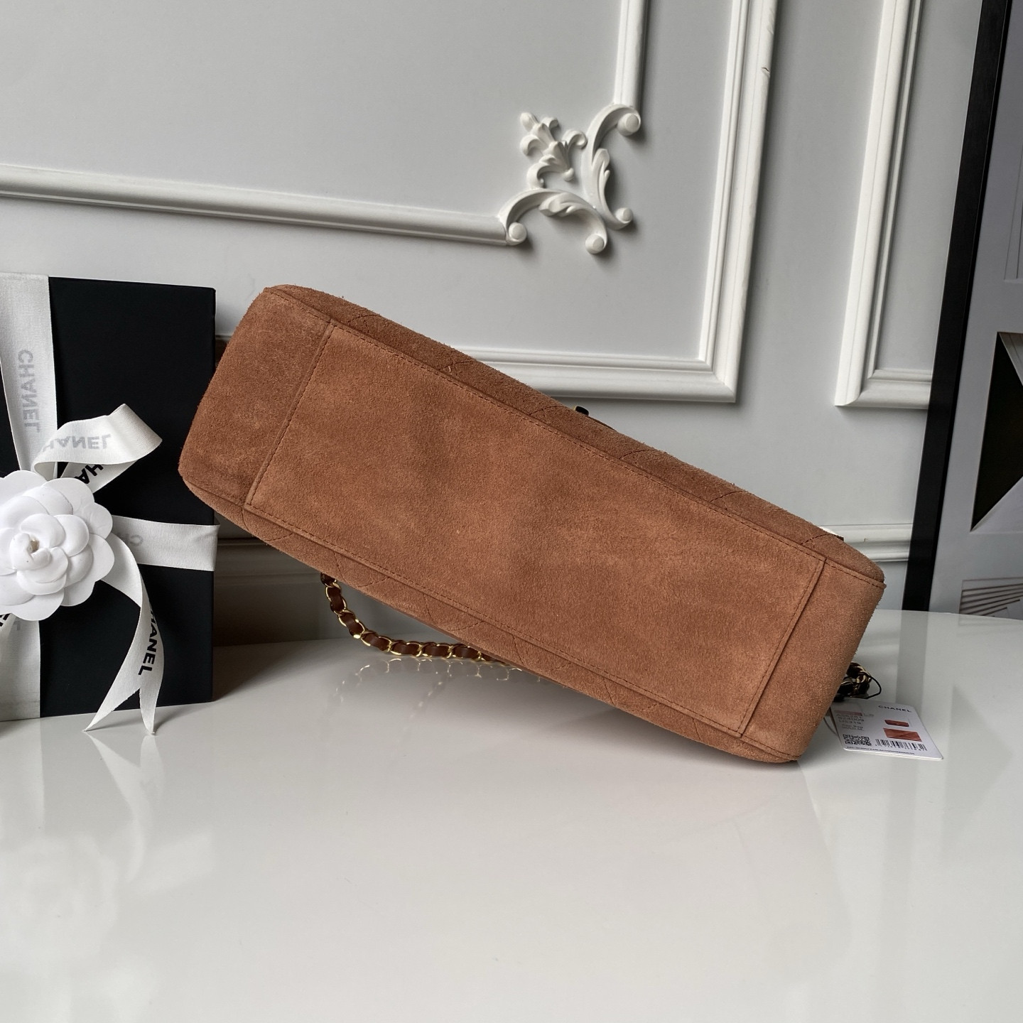 Chanel Maxi Flapbag Gold hardware AS6281 19.5x32x10cm