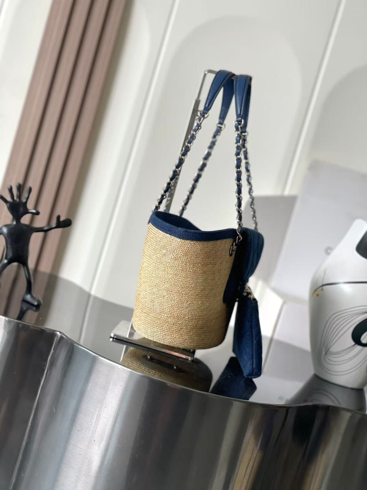 Chanel Shopping Bag 18x41x13cm