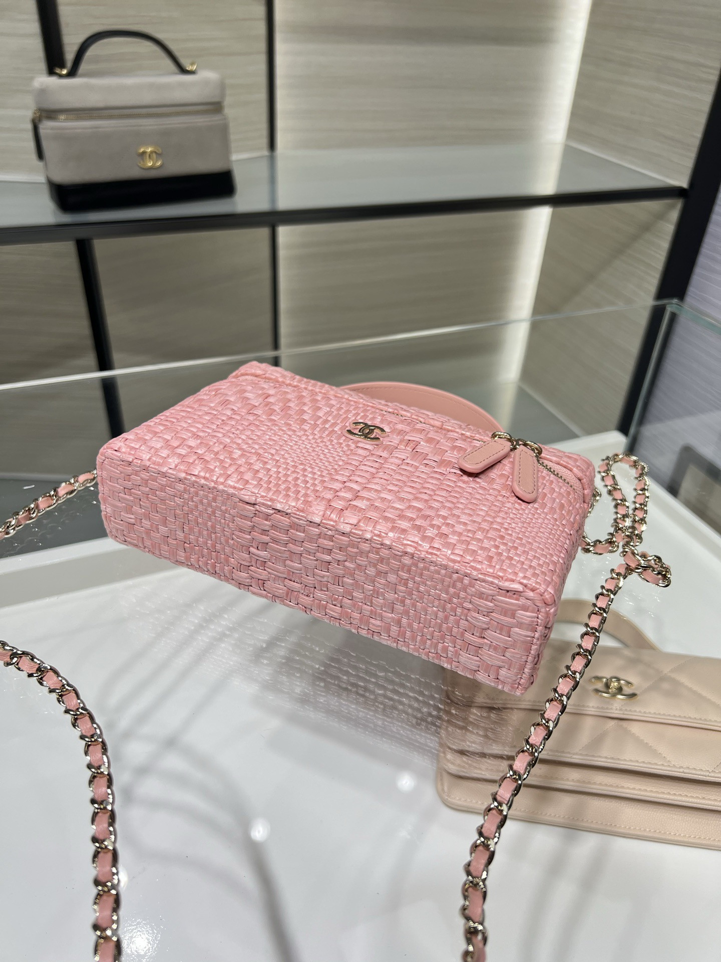 CHANEL Classic Vanity with chain Handbag AP4385 17x19.5x5cm