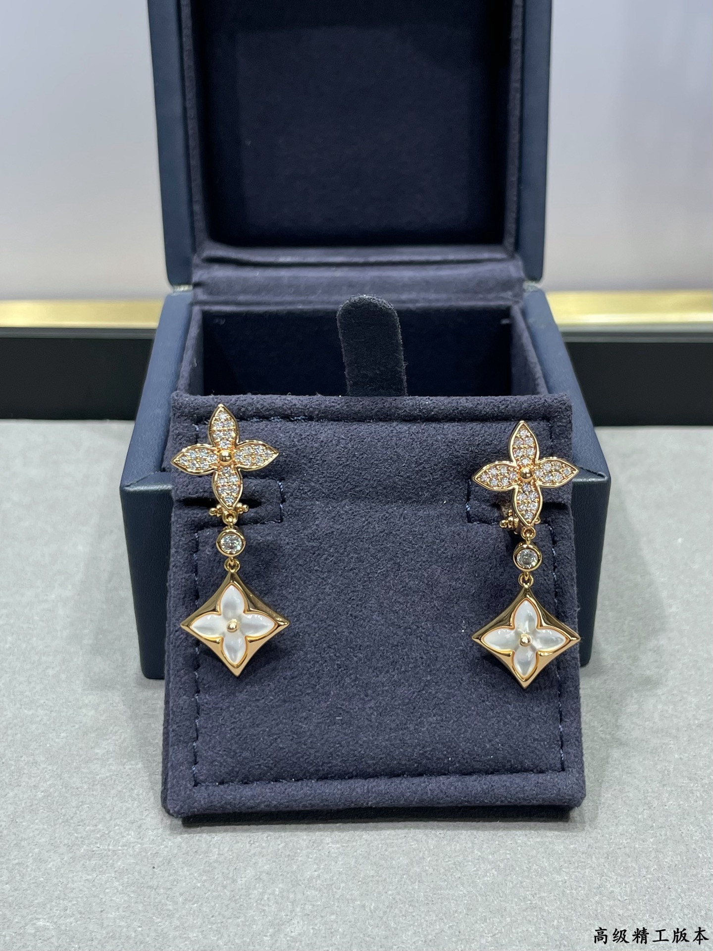 LV Two flower D1am0nd white shell Earrings