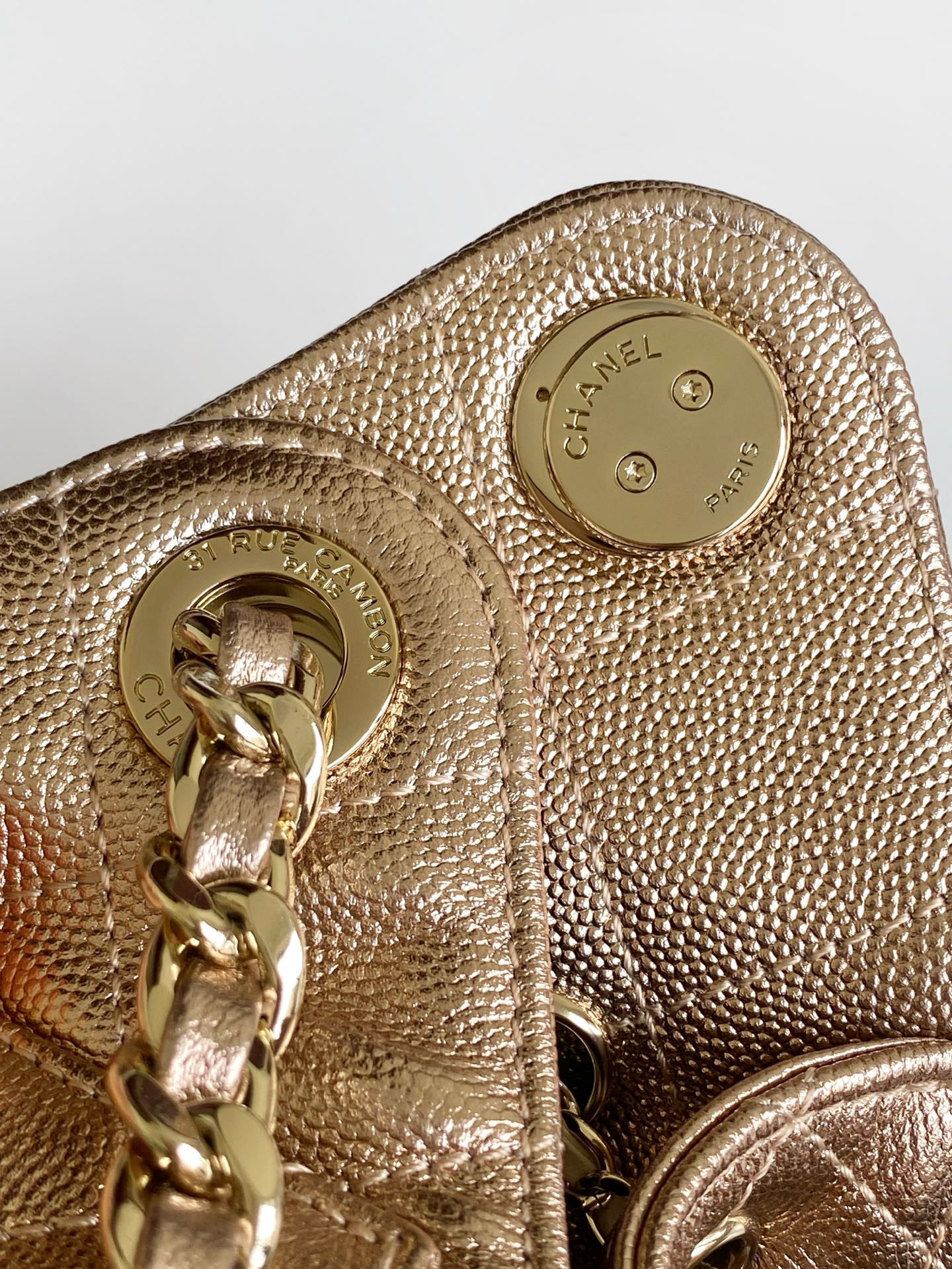 CHANEL 25C Bucket Bag 20x22x12.5cm