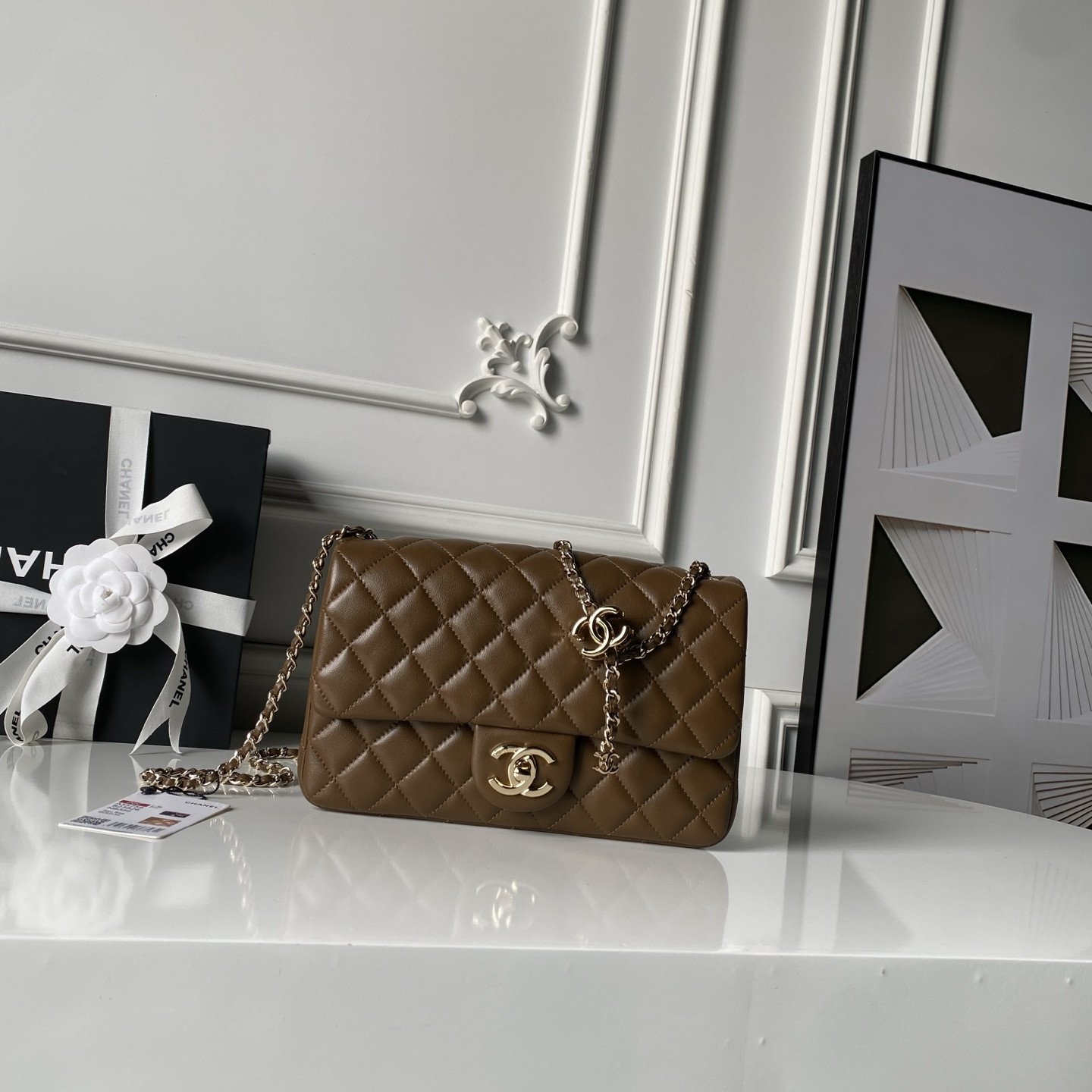 Chanel Classic Flap Handbag CF AS5756 14.5x23.5x7cm