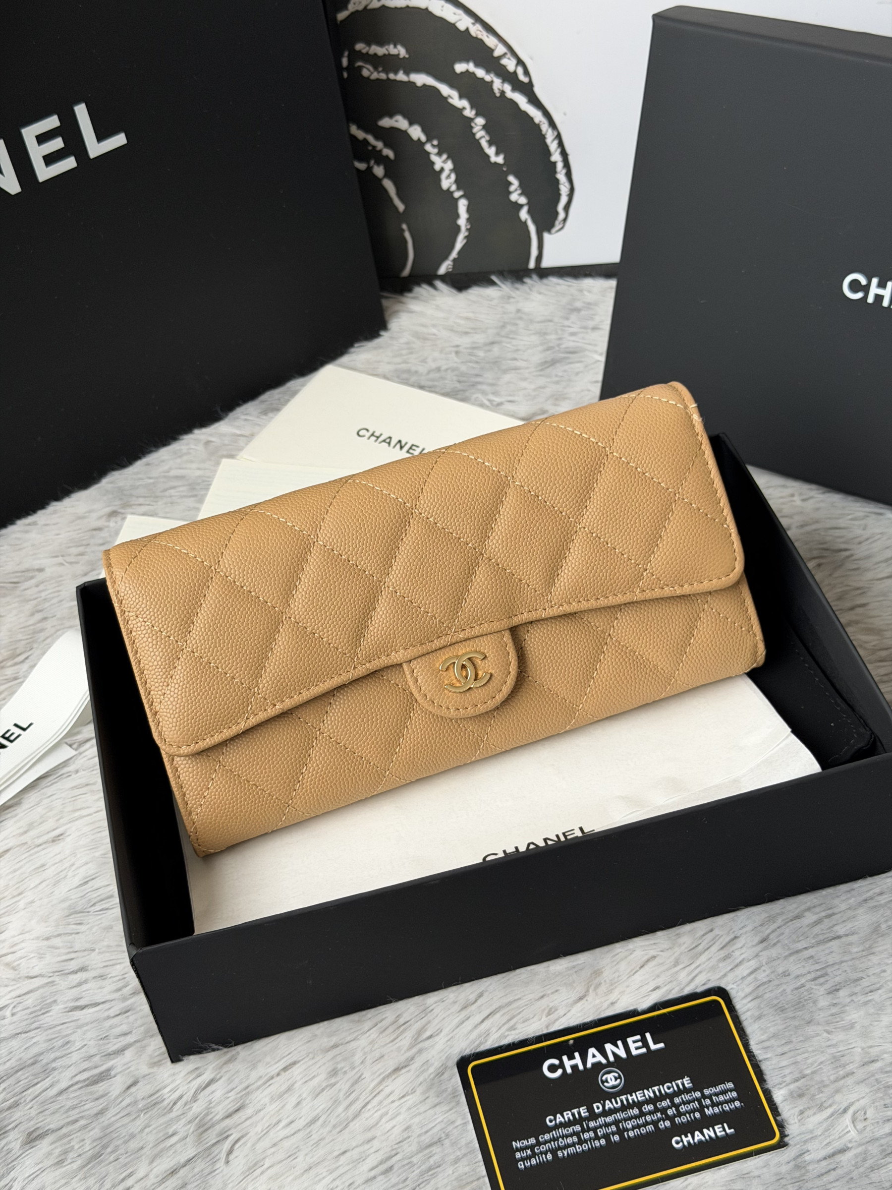 Chanel Wallet 80758 10x19x3cm