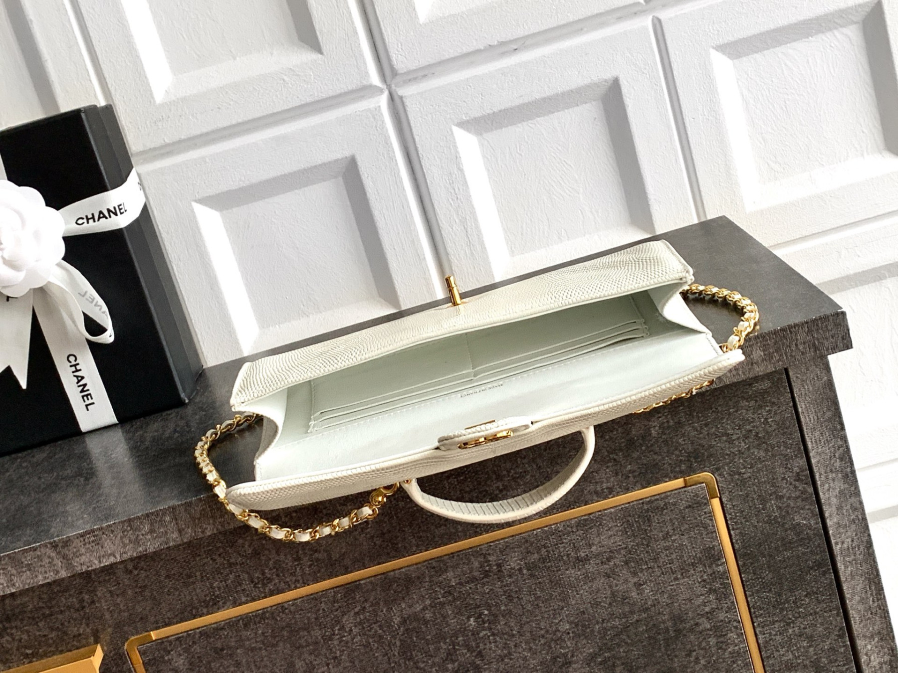 Chanel Clutch with chain AP5280 9.5x25x5cm