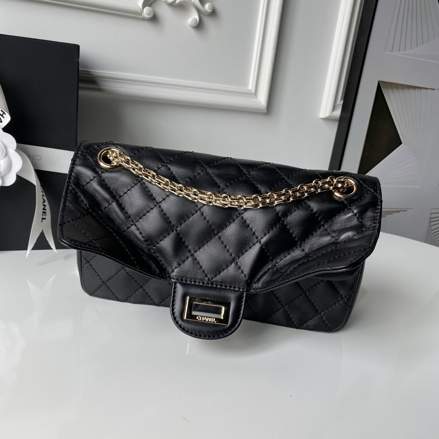 Chanel 2.55 Handbag A37586 16x24x7.5cm
