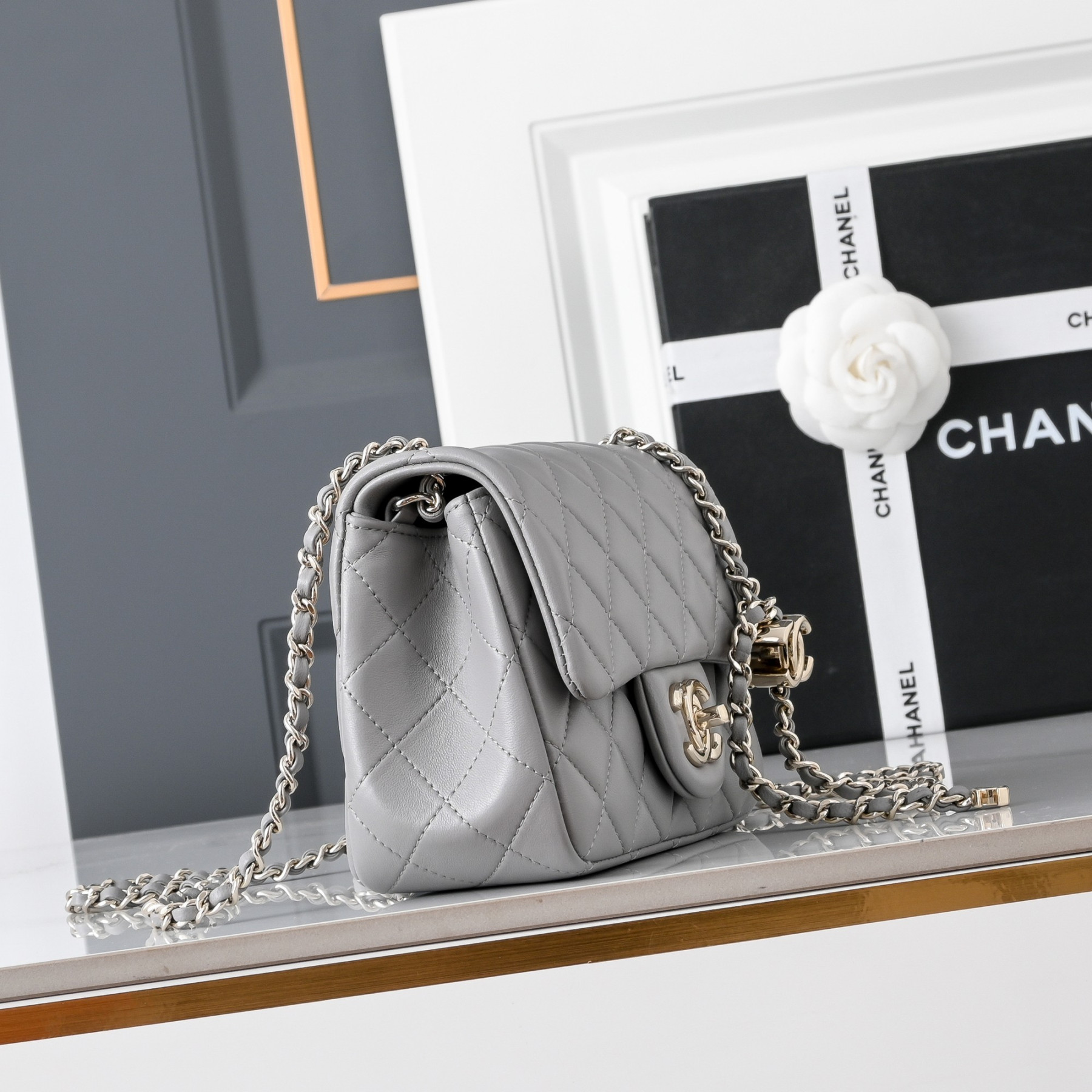 Chanel Classic Flap Handbag CF AS5758 18x13x7cm