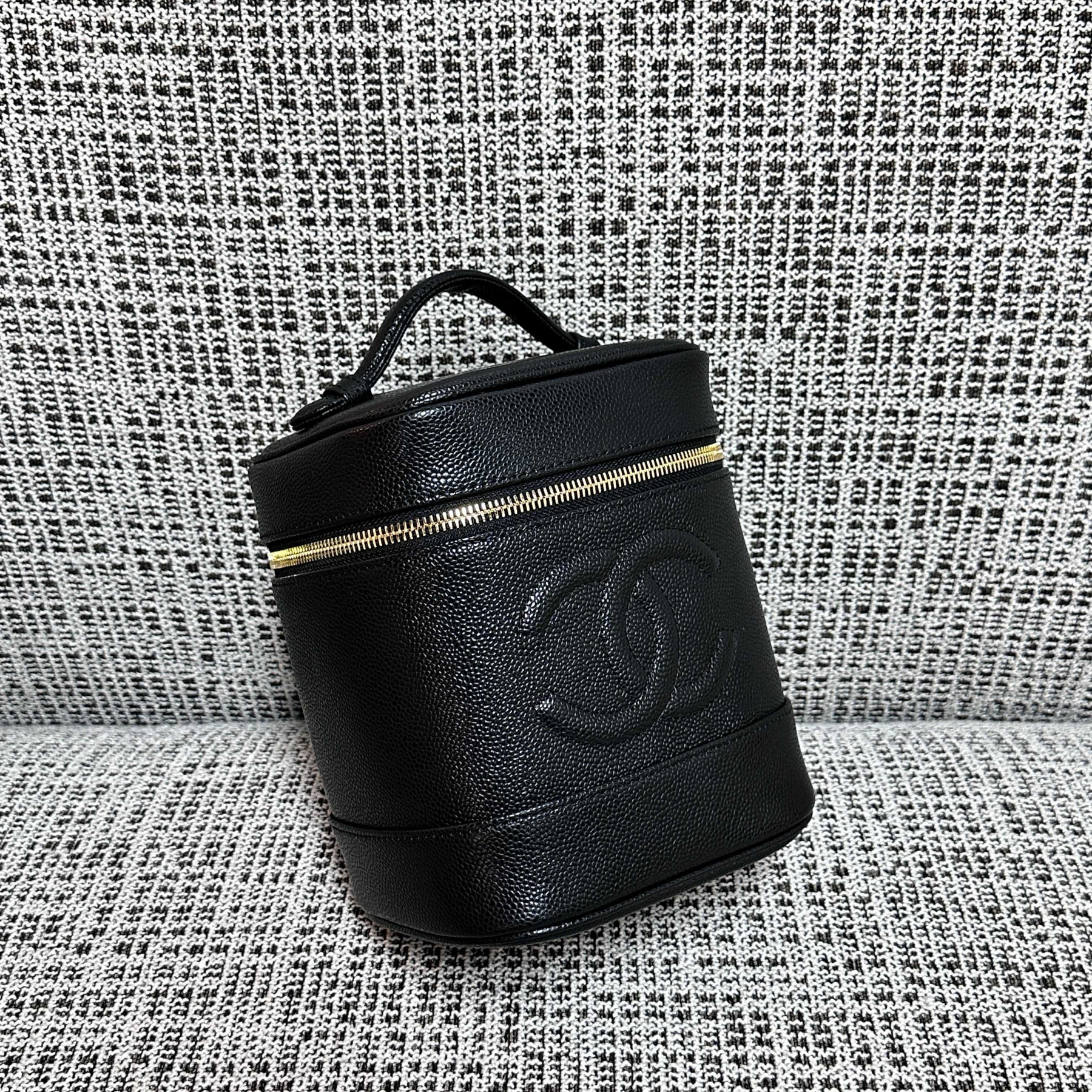 Chanel Vanity Bag 17.5x13x17cm