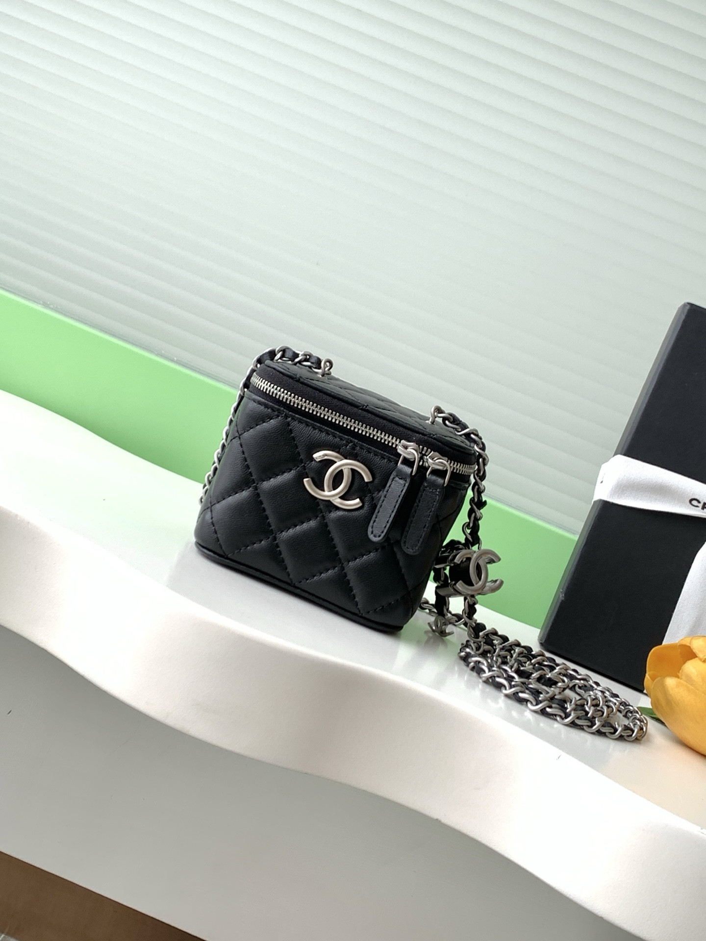 Chanel Small Vanity with Chain 8.5x11x7cm