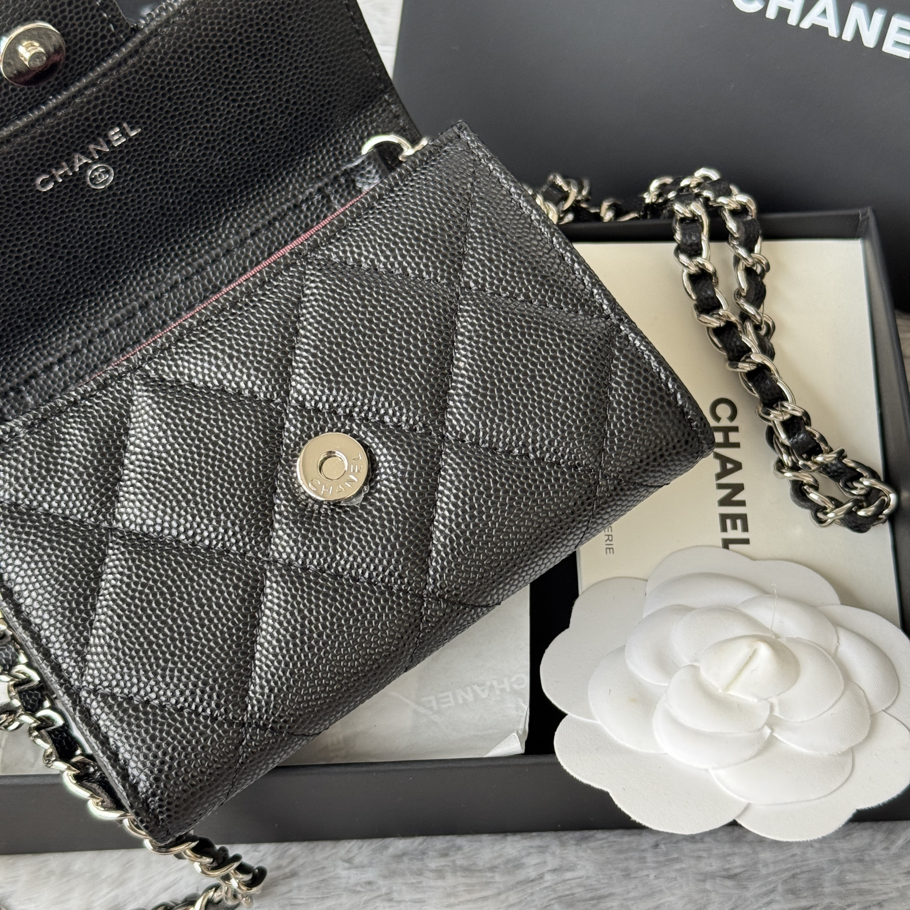 Chanel Wallet on Chain 8.5x12.5x2.5cm