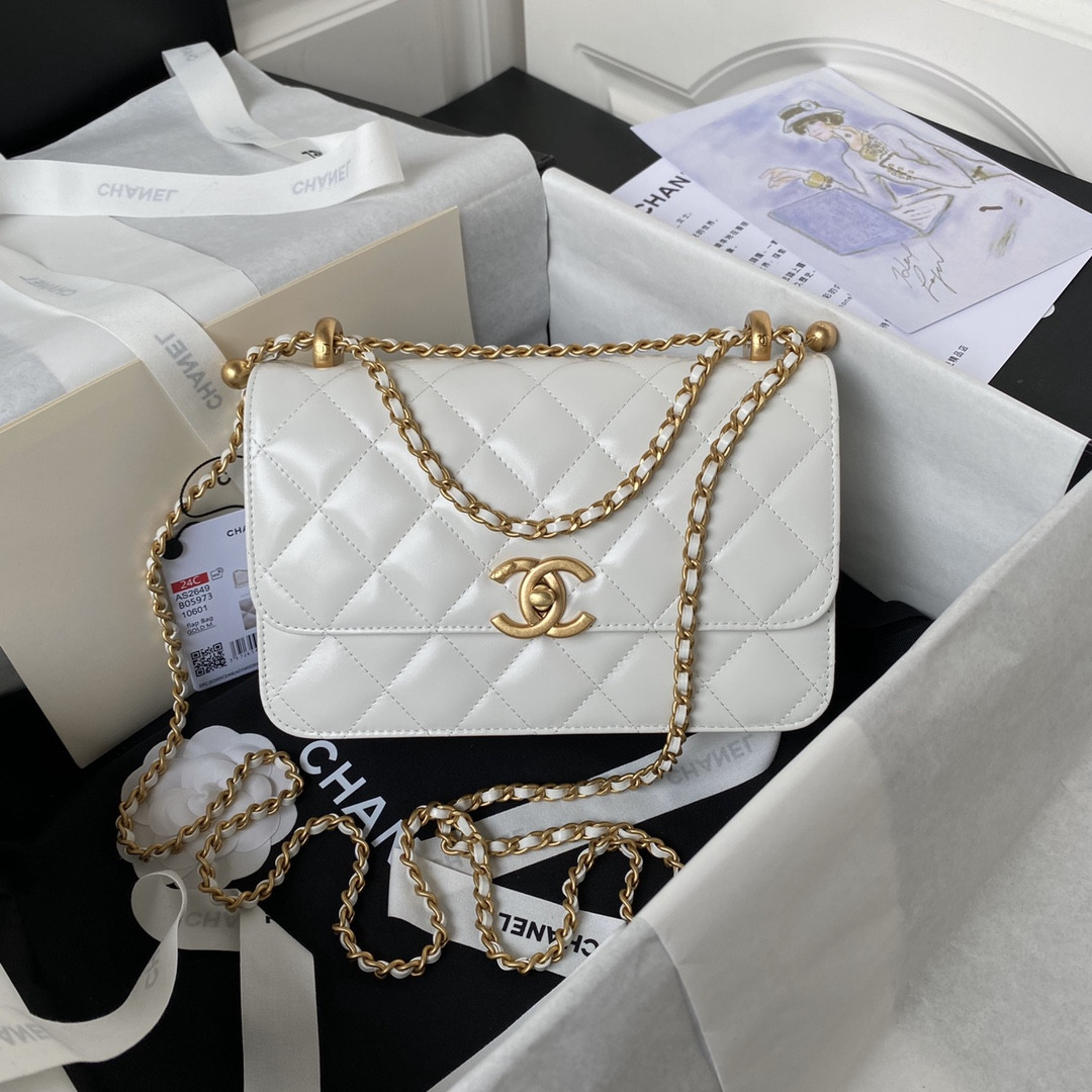 Ch**el Small 24C Flap Bag AS2649 22×14.5×8cm