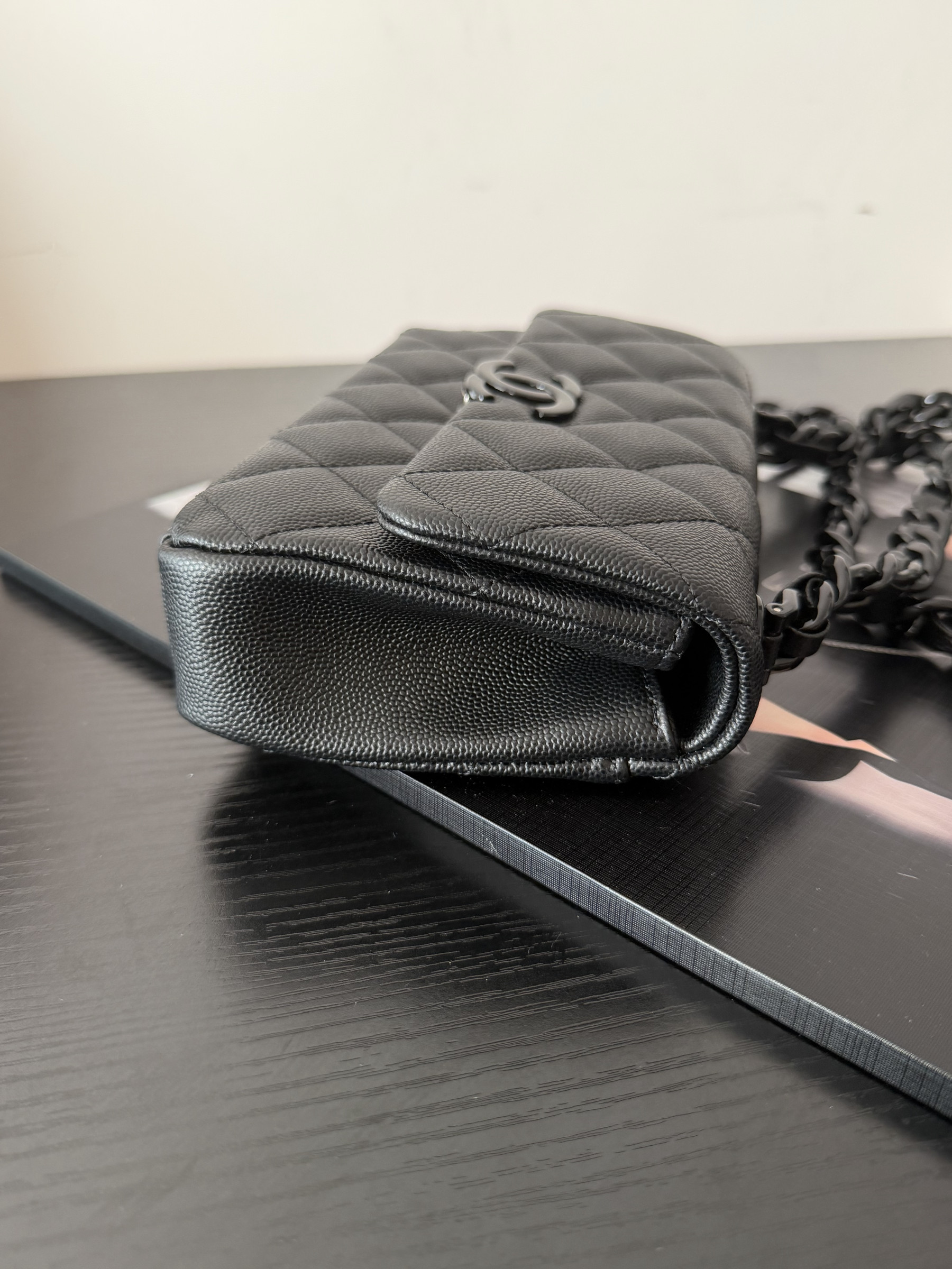 Chanel Flap Bag AS2302 20x12.5x6cm