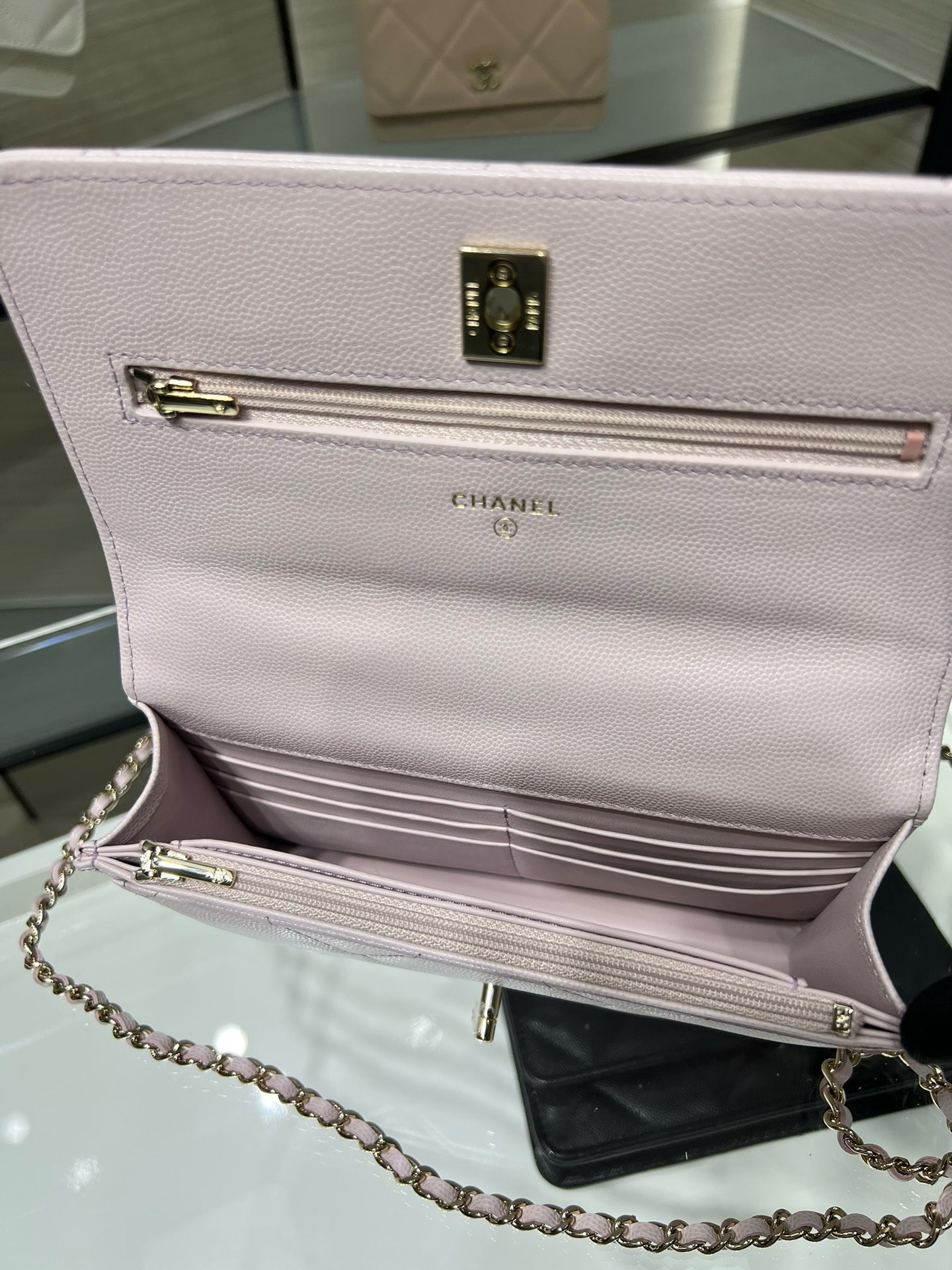 Chanel FLAP BAG WITH TOP HANDLE 19x12x3.5cm