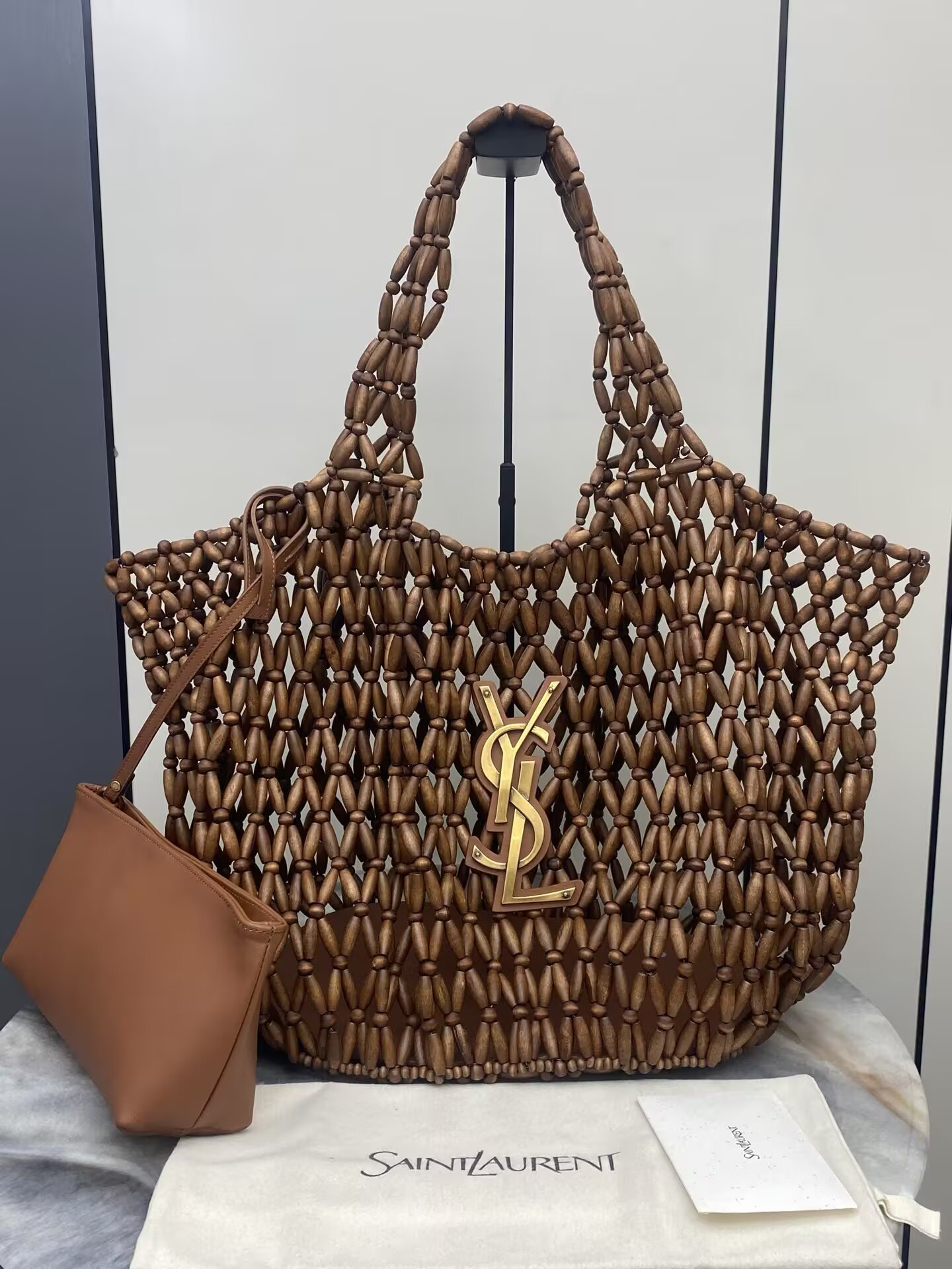 YSL ICARE Medium in Wood Beads 31-46x28x16cm