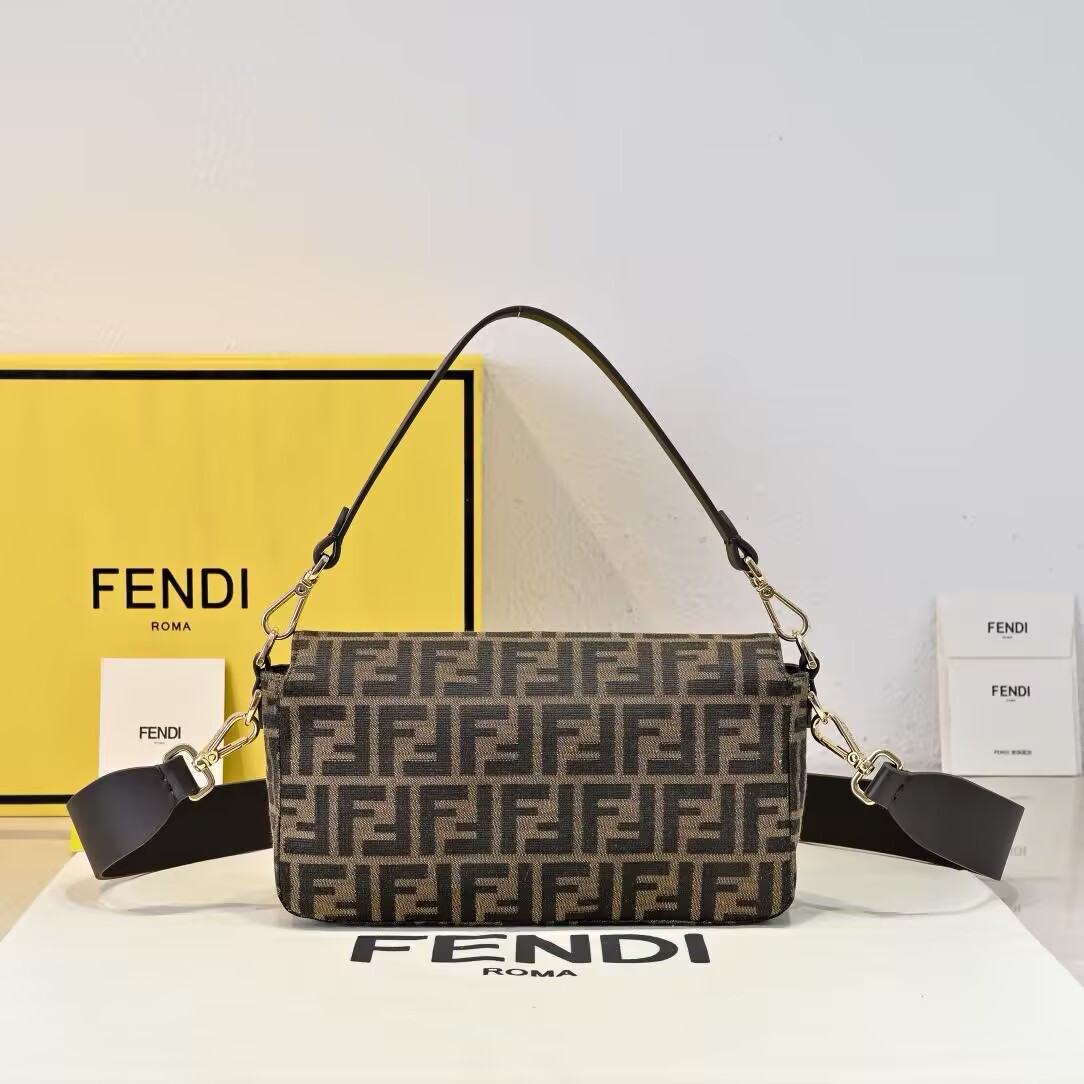 Fendi Baguette Shoulder Bag 26x13x6cm