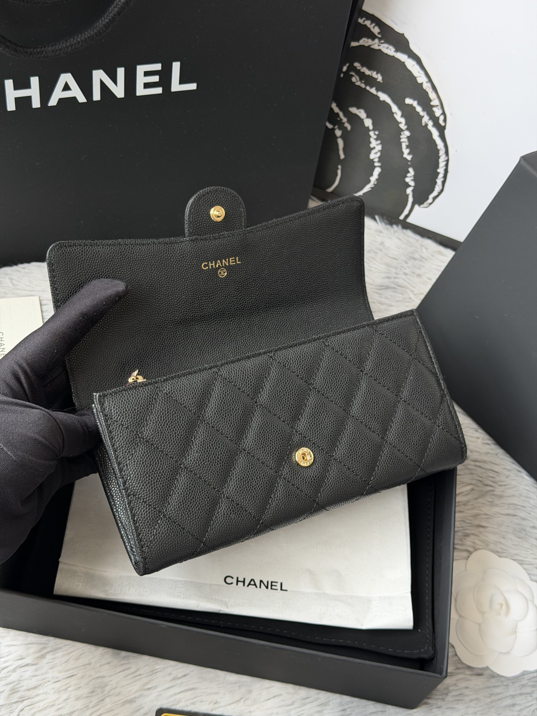 Chanel Wallet 80758 10x19x3cm