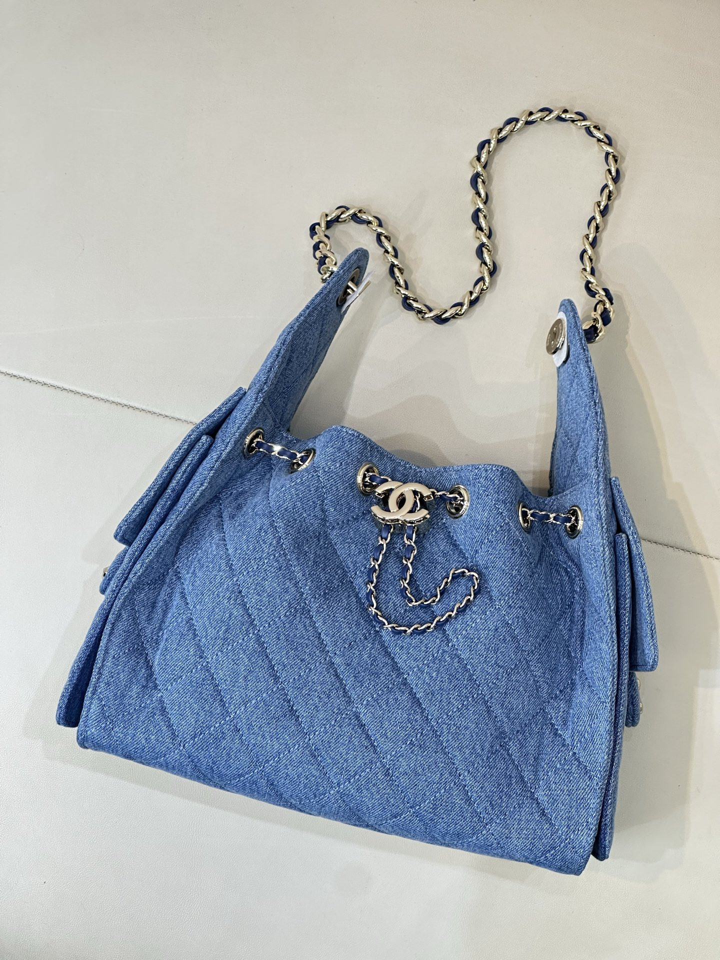 CHANEL 25C Bucket Bag 26x30x14cm