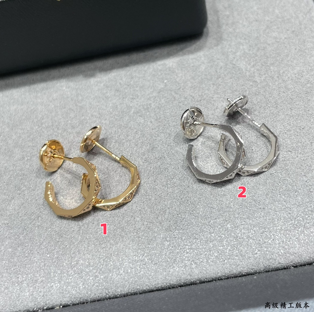 Graff D1am0nd-encrusted Rhombus Earrings