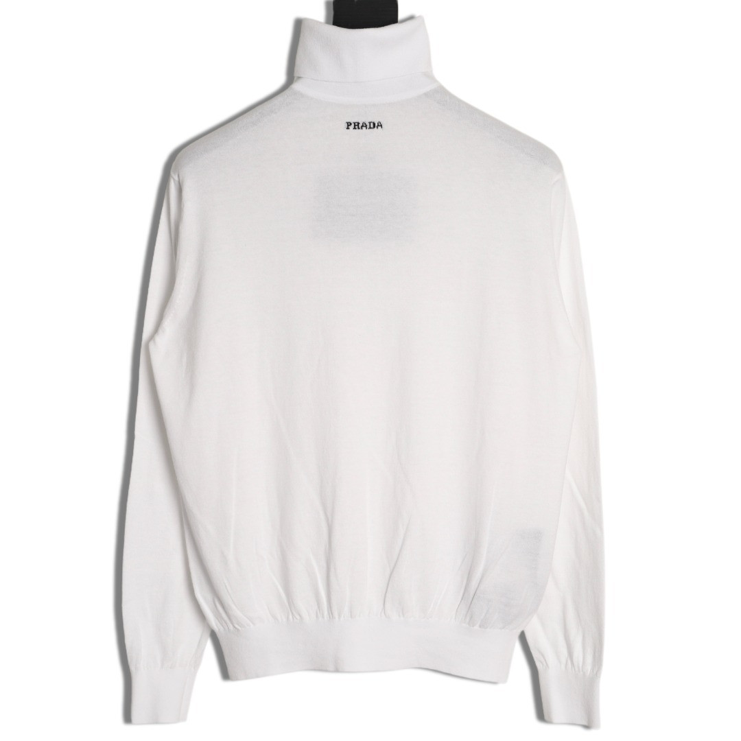 Pra*a prd sweaters