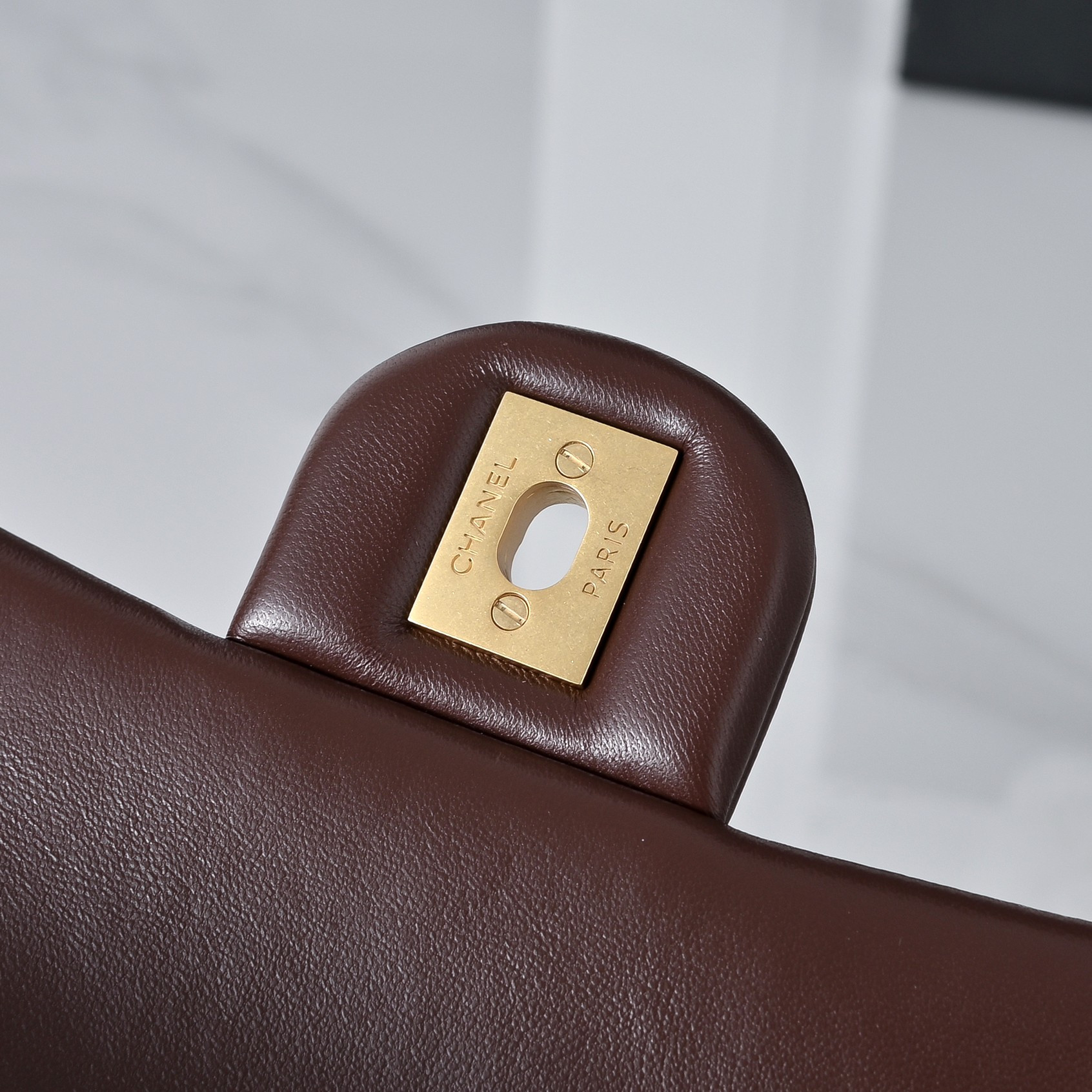 Chanel Flap Bag Brown AS1787 20x13x7cm