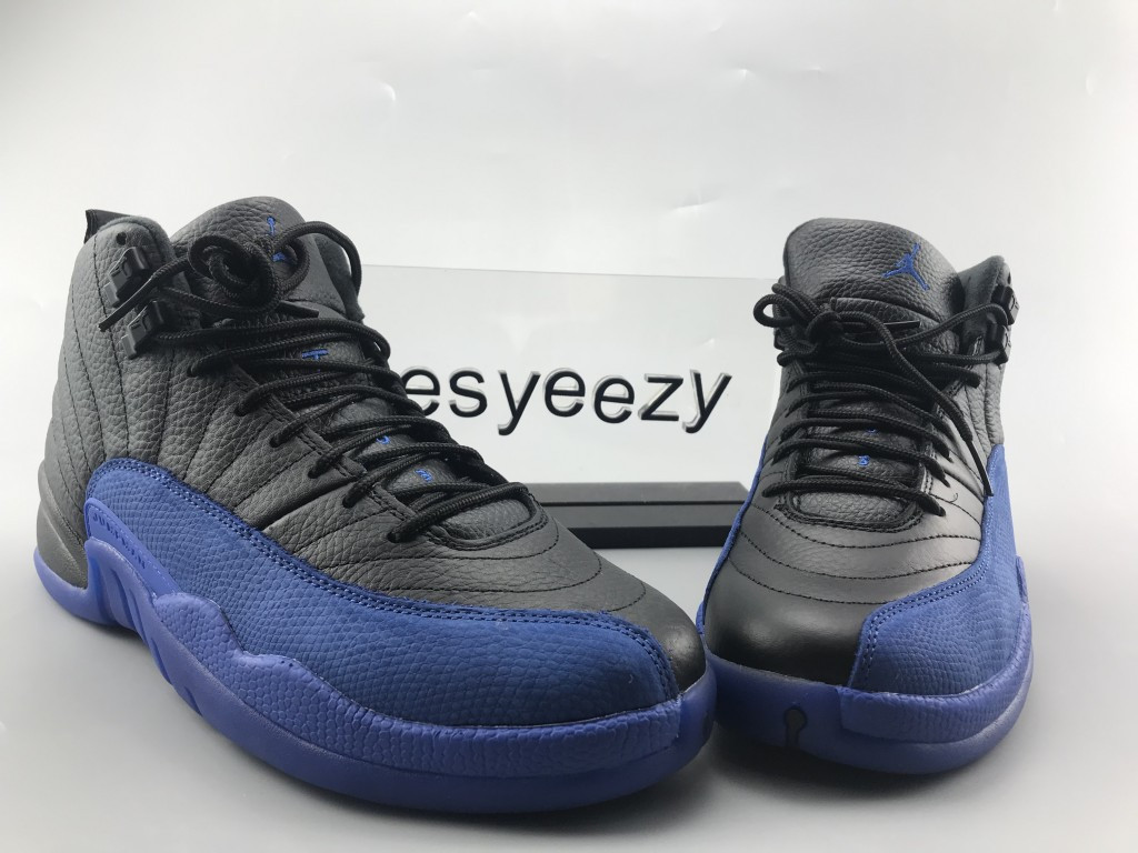 UA AIR JORDAN 12 RETRO