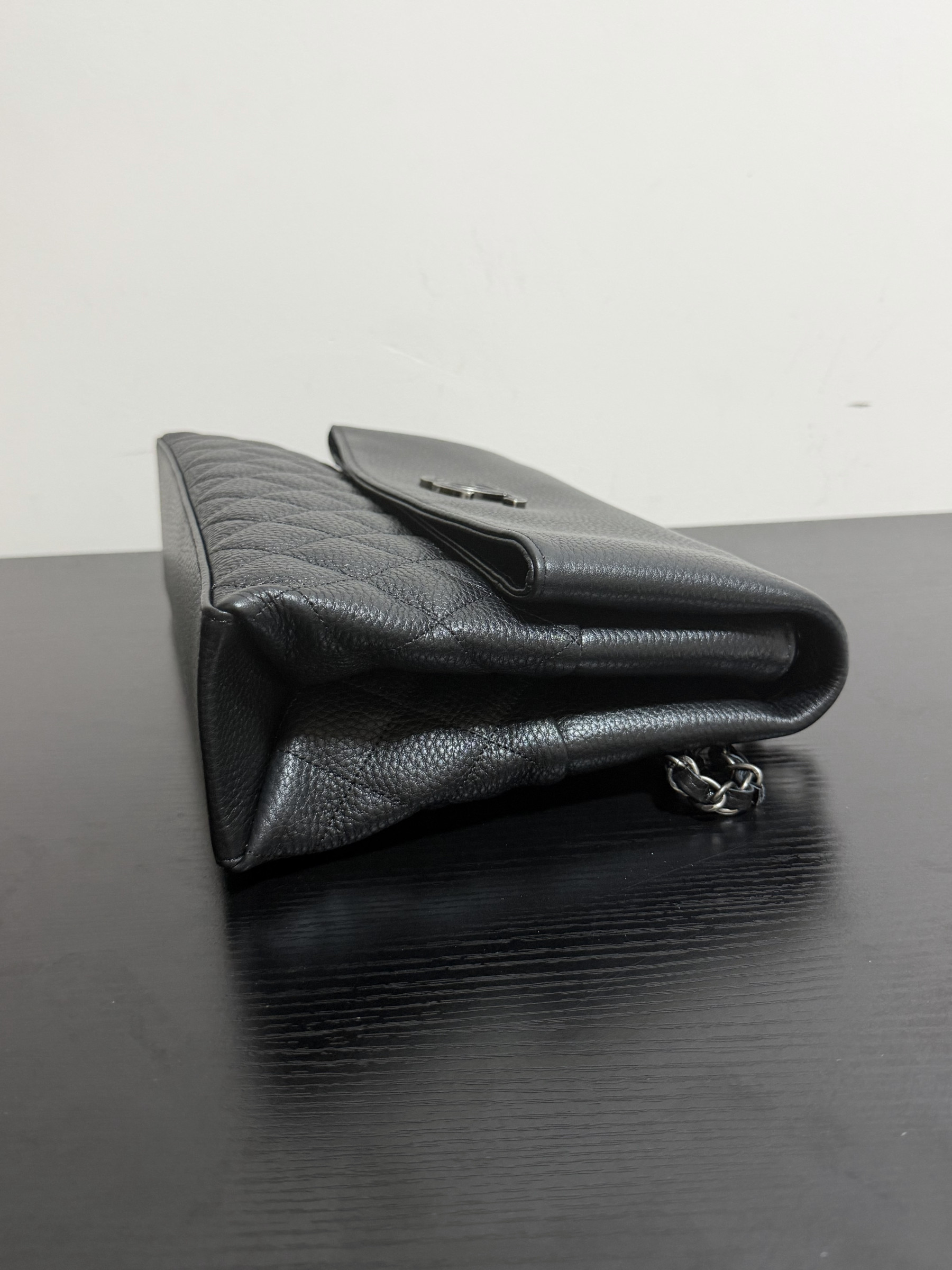 Chanel Hampton Flap Handbag AS7095 32x19x7.5cm