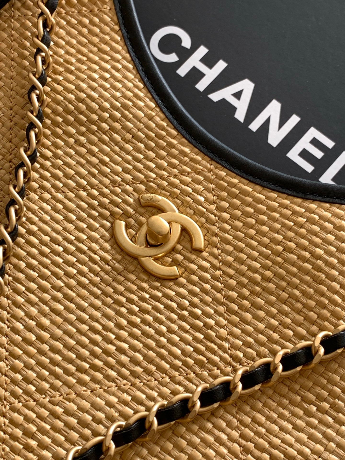 Chanel Shopping Bag AS5466 31x47x11cm