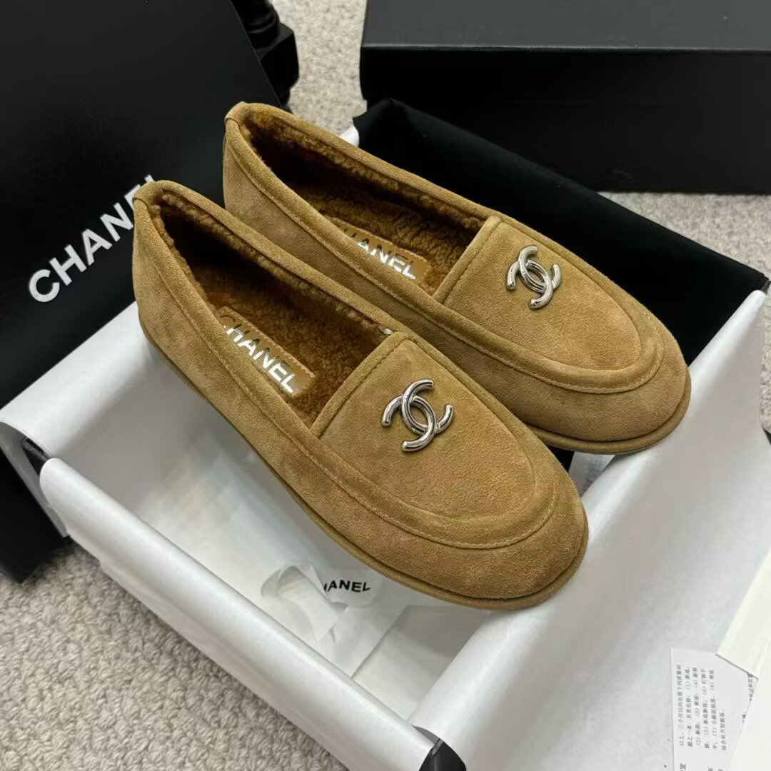 UA Ch**el Loafers