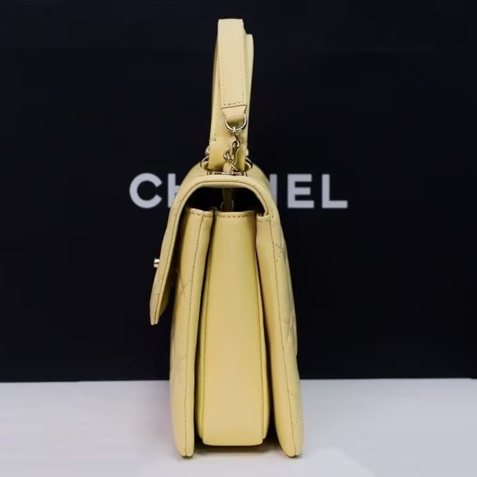 CHANEL FLAP BAG WITH TOP HANDLE 17x25x12cm