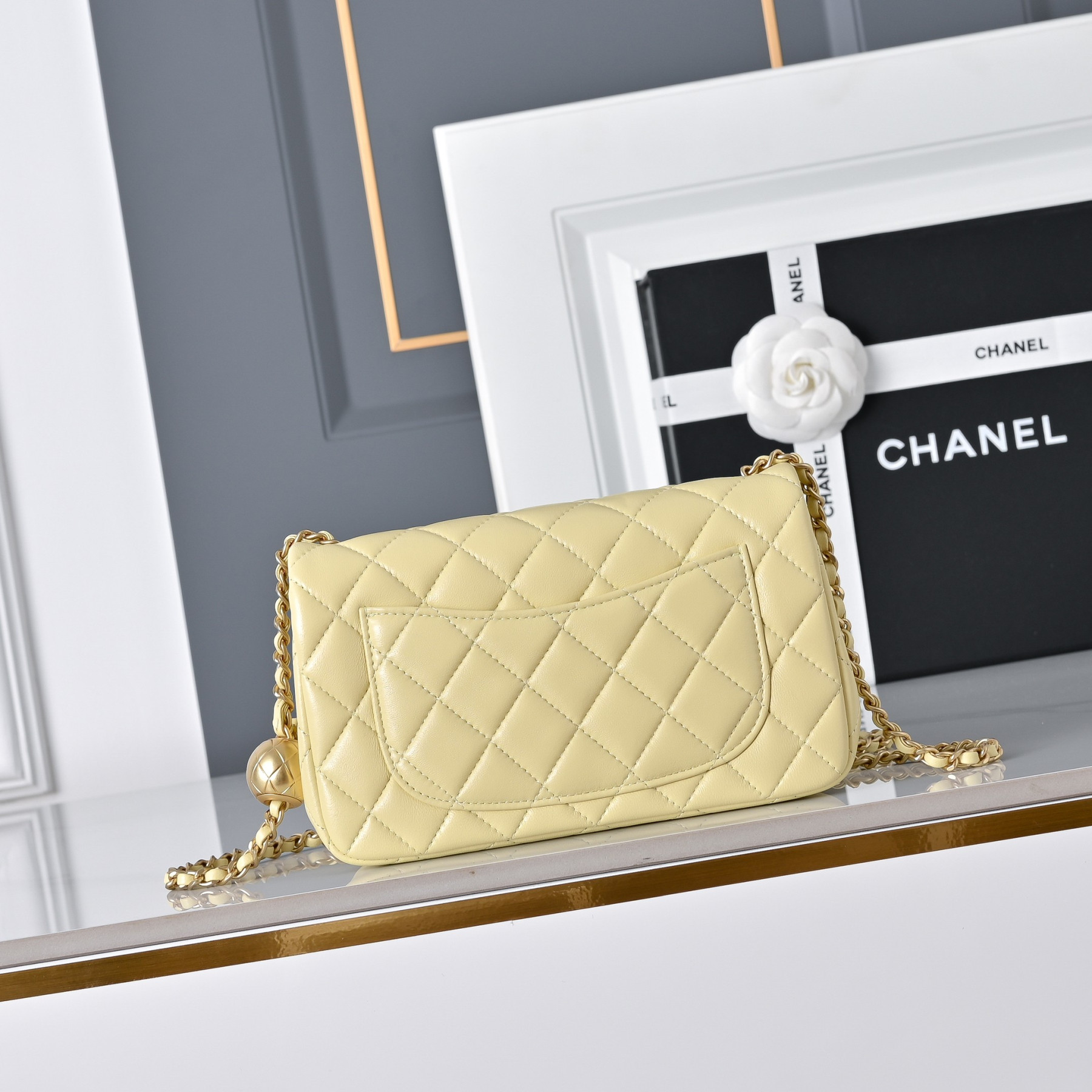 Chanel Flap Bag Burgundy AS1787 20x13x7cm