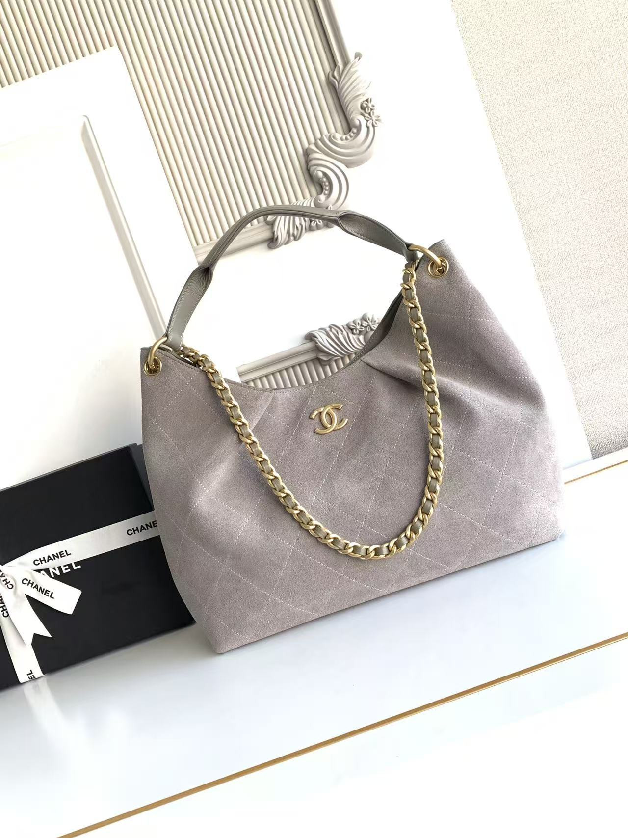 Chanel Hobo Bag AS5978 29x35x13cm