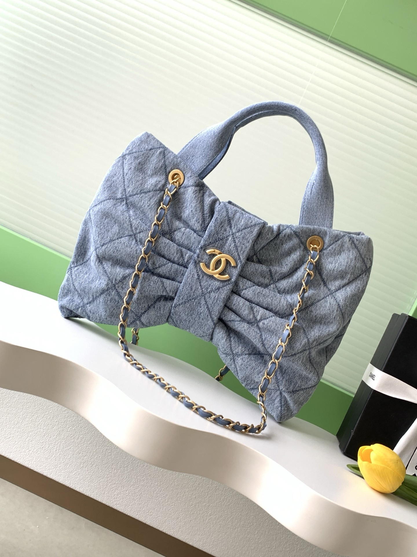 Chanel Mini Bow Bag 18x26x5cm