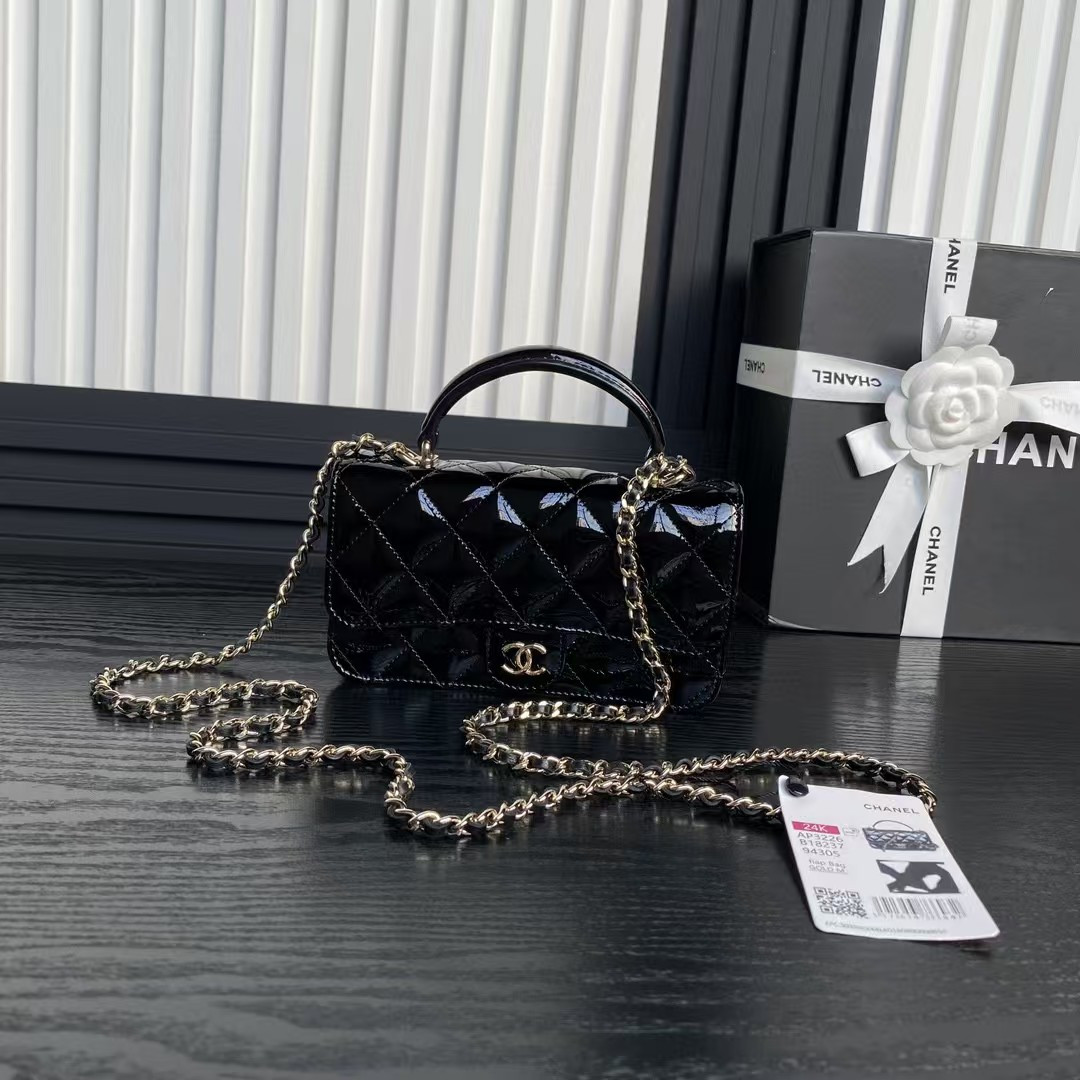 Ch**el Mini Classic Handbag With Top Handle 20x12x6cm
