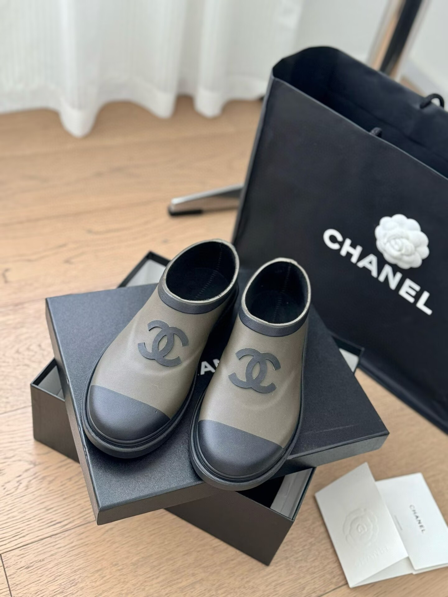 UA Ch**el Boots