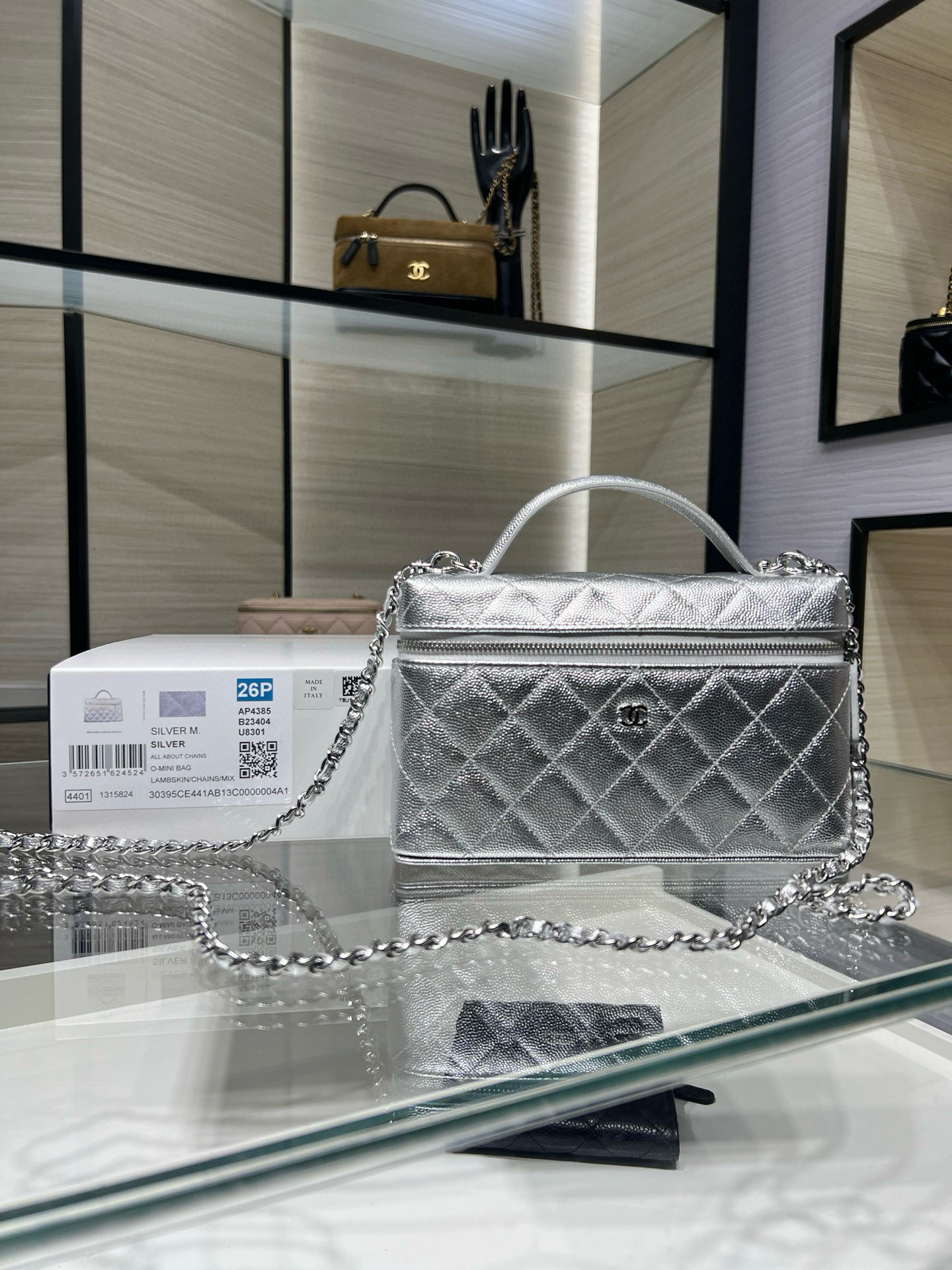CHANEL Classic Vanity with chain Handbag AP4385 17x19.5x5cm