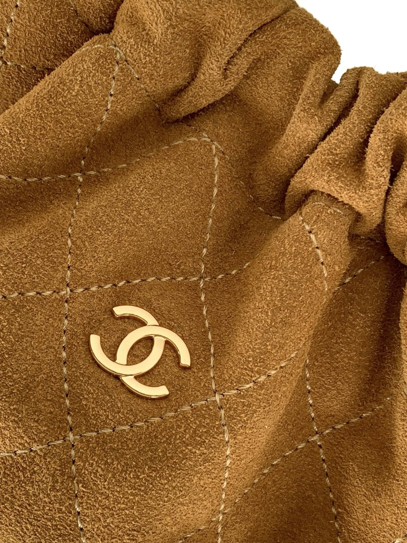 Chanel Clutch with Leather Strap AP5227 17x22x8cm
