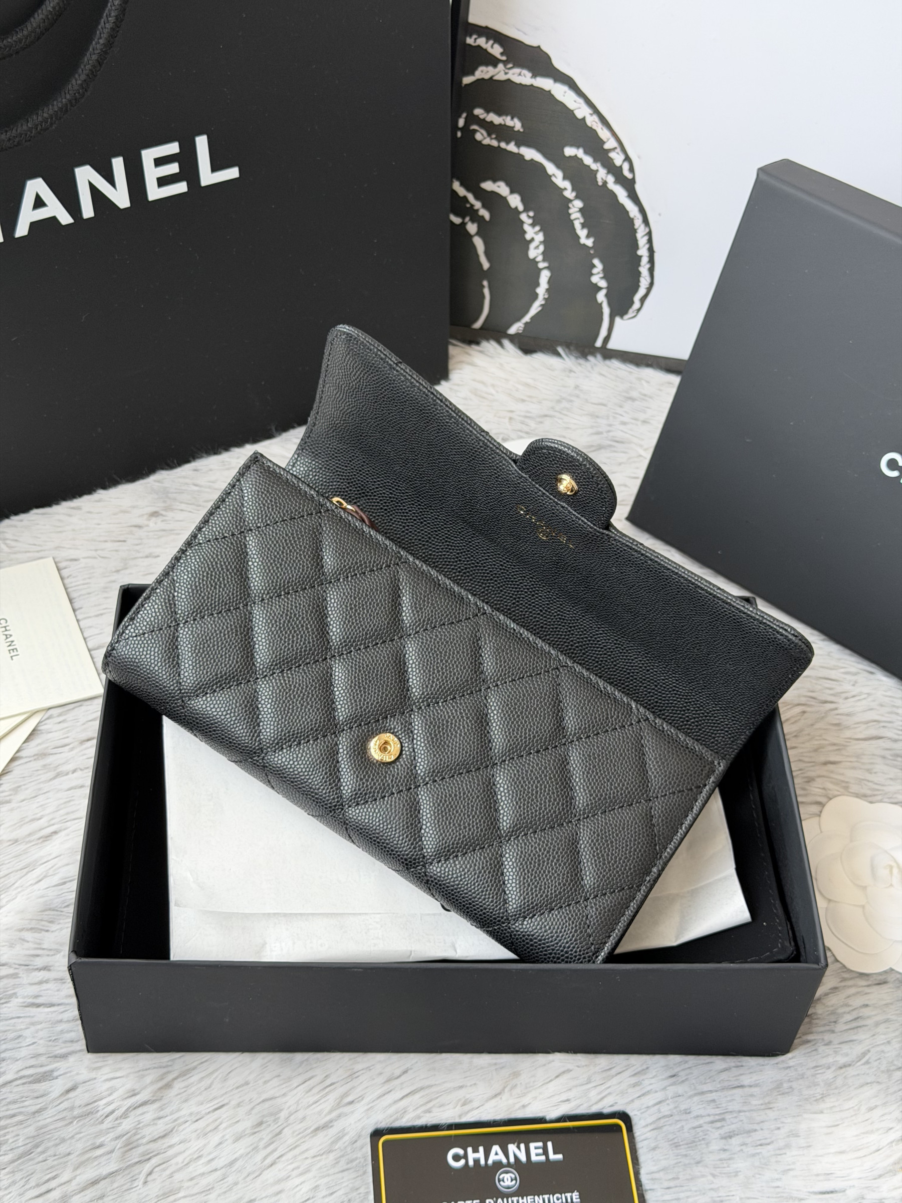 Chanel Wallet 80758 10x19x3cm
