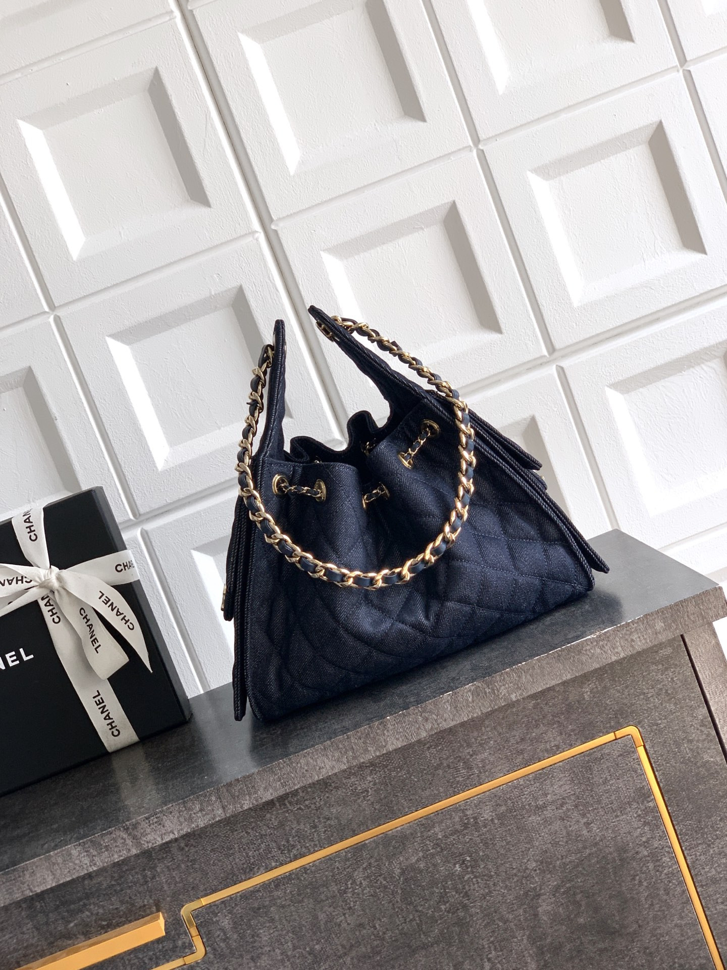 CHANEL 25C Bucket BAG 30x26x14cm
