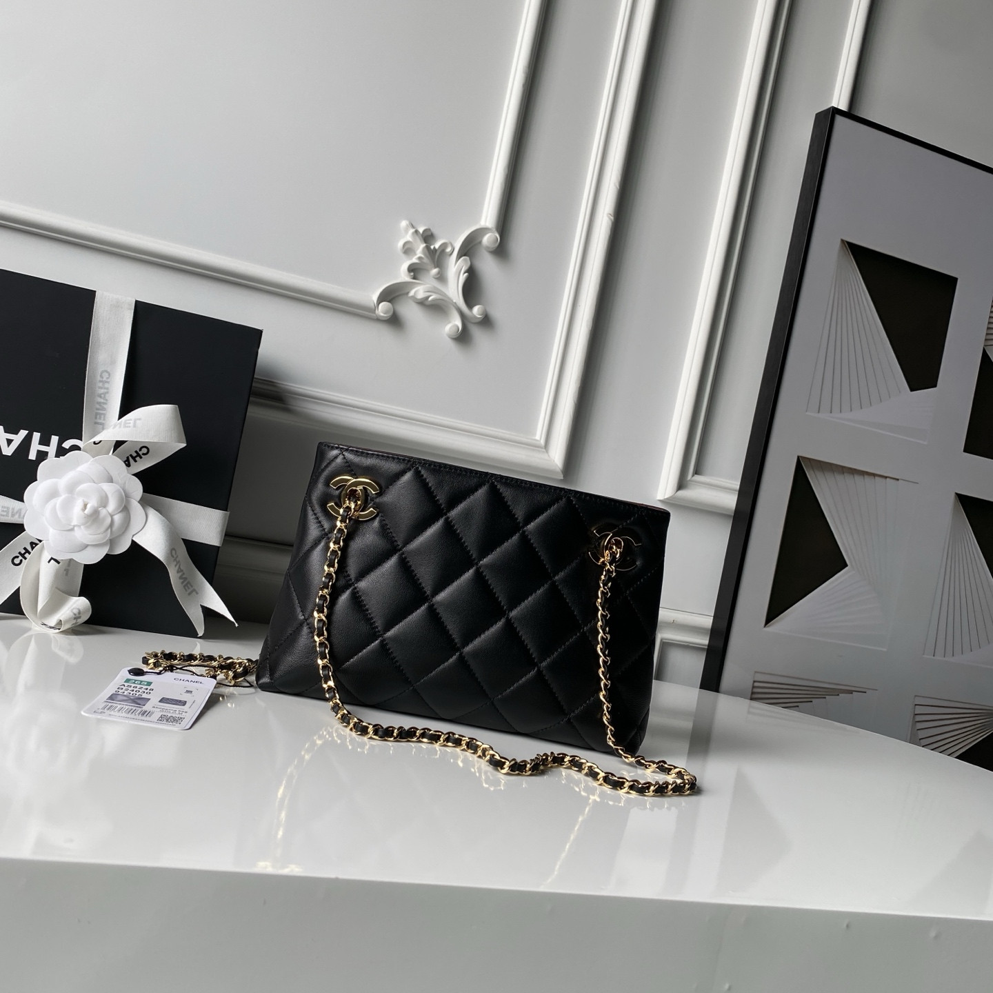 CHANEL Chain Shopping Tote Bag AS6248 24.5x16x7.5cm